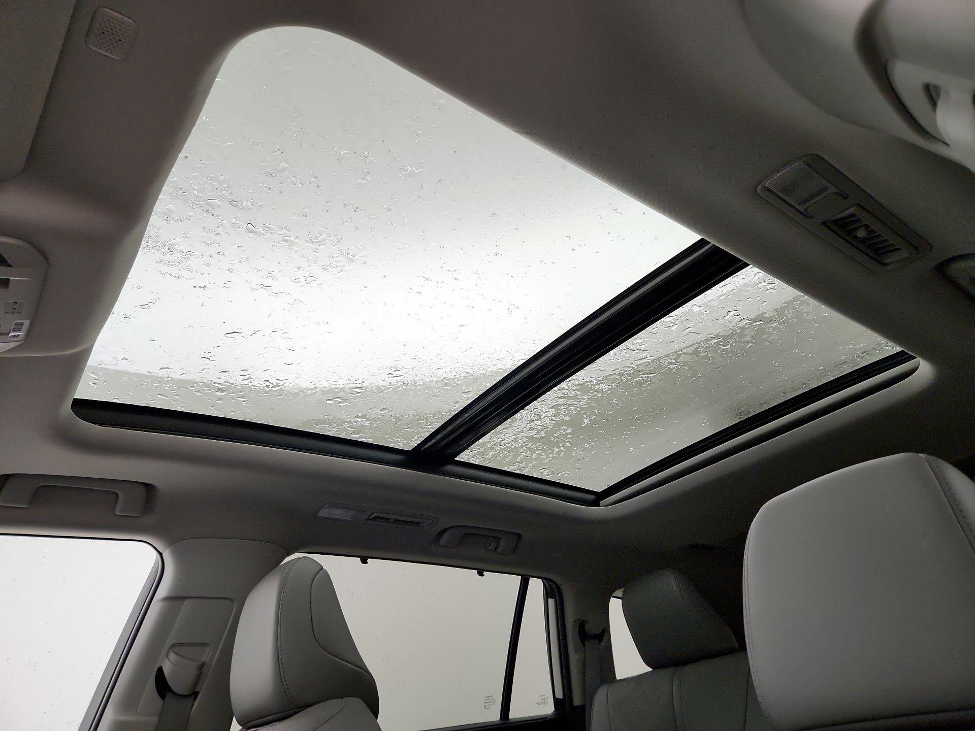 Thumbnail: 2021 Toyota Highlander - 20