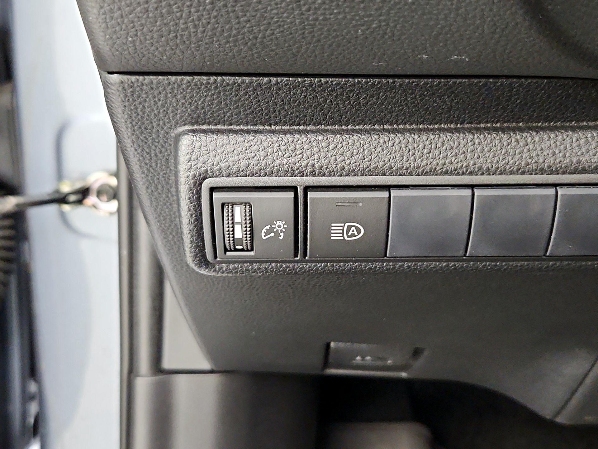 Thumbnail: 2020 Toyota Corolla - 13