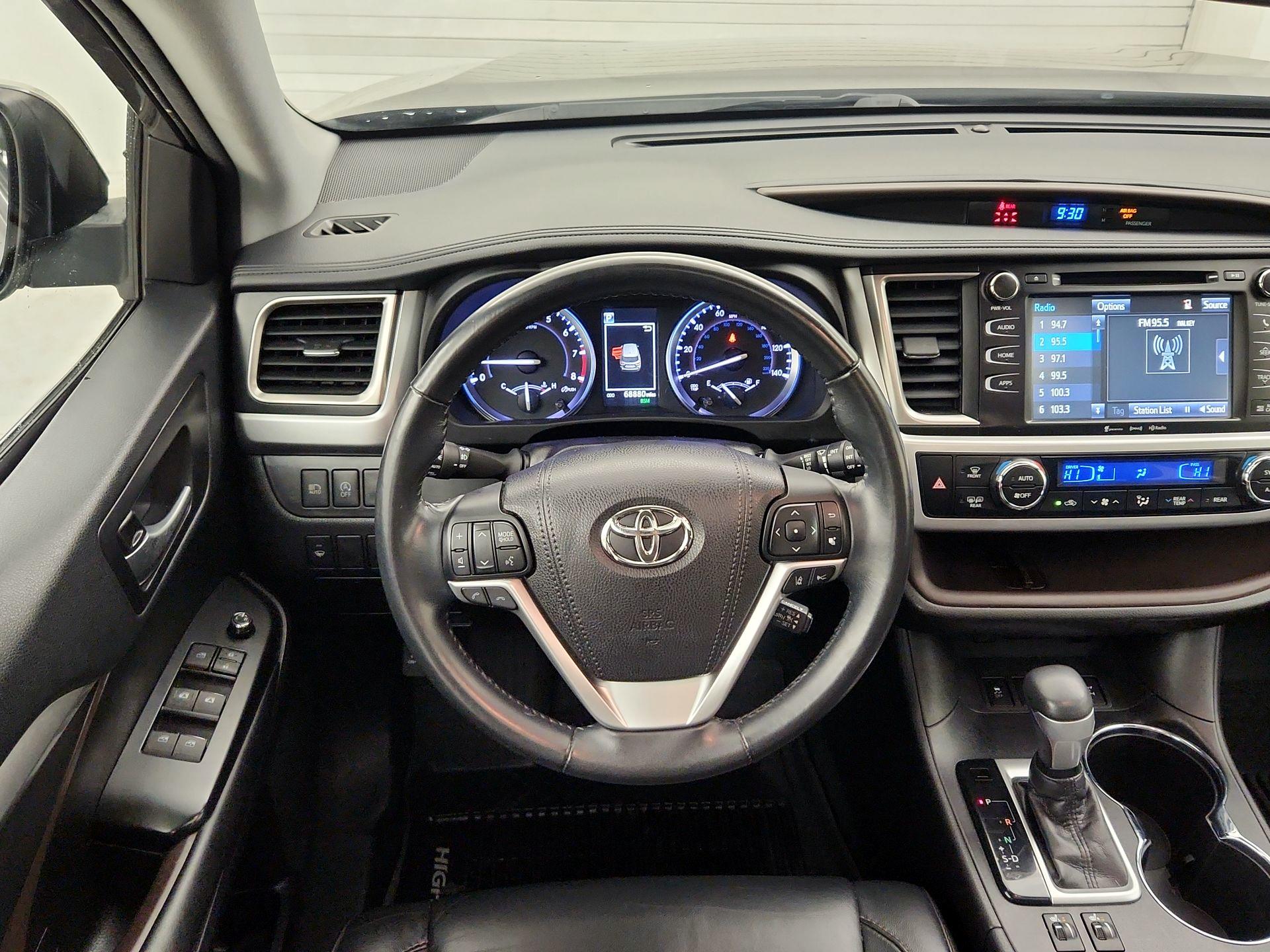 Thumbnail: 2018 Toyota Highlander - 10