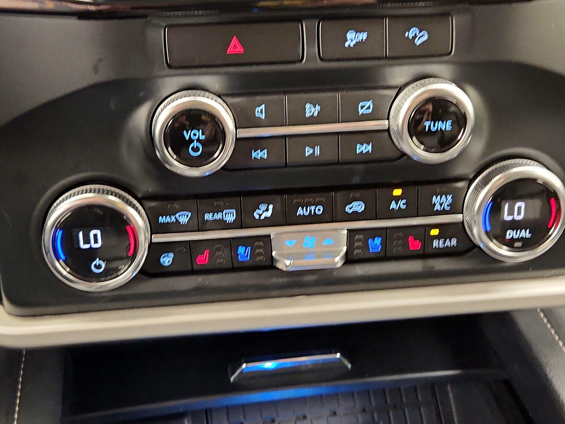 Thumbnail: 2023 Ford Expedition MAX - 17