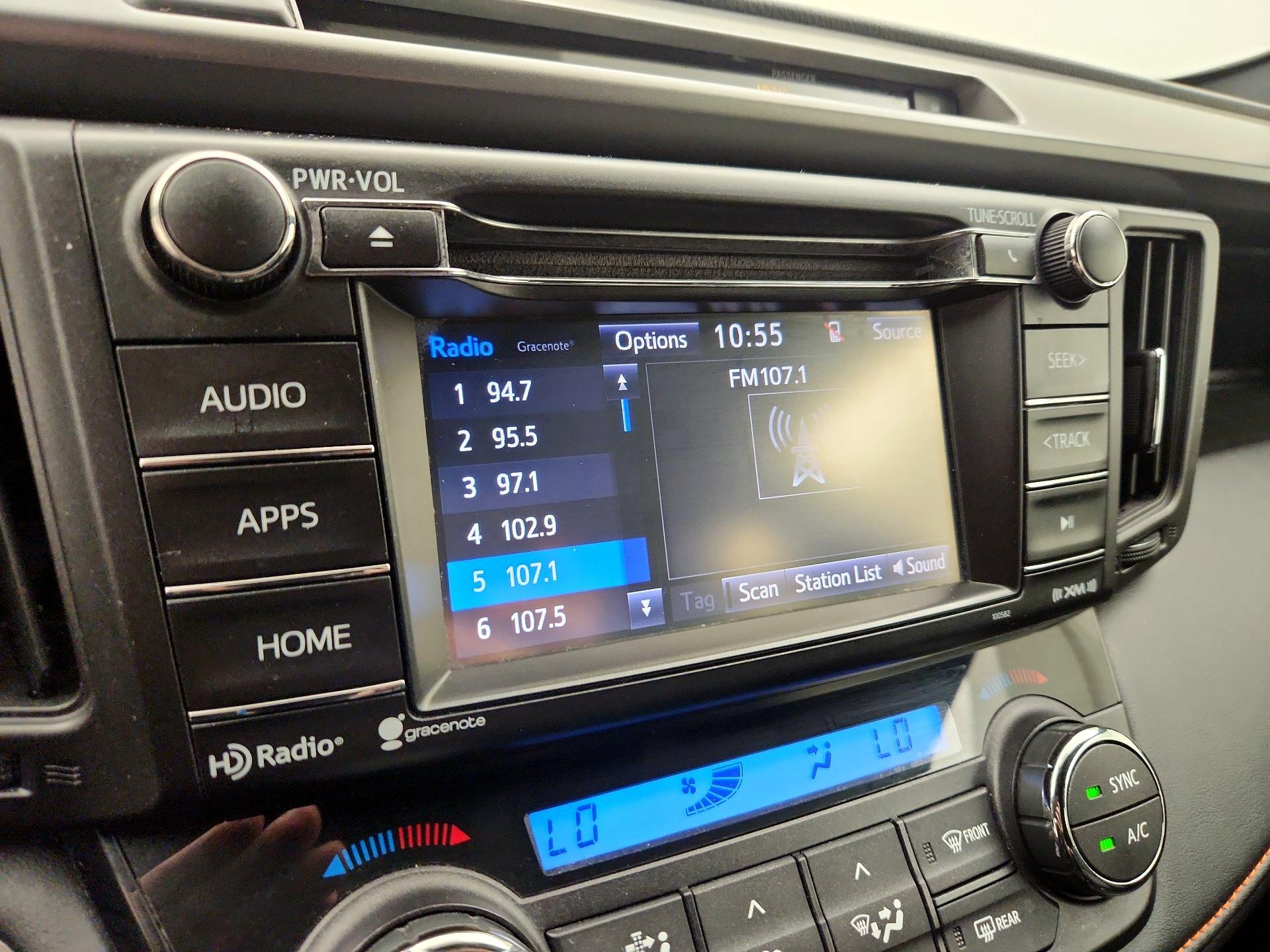 Thumbnail: 2016 Toyota RAV4 - 15