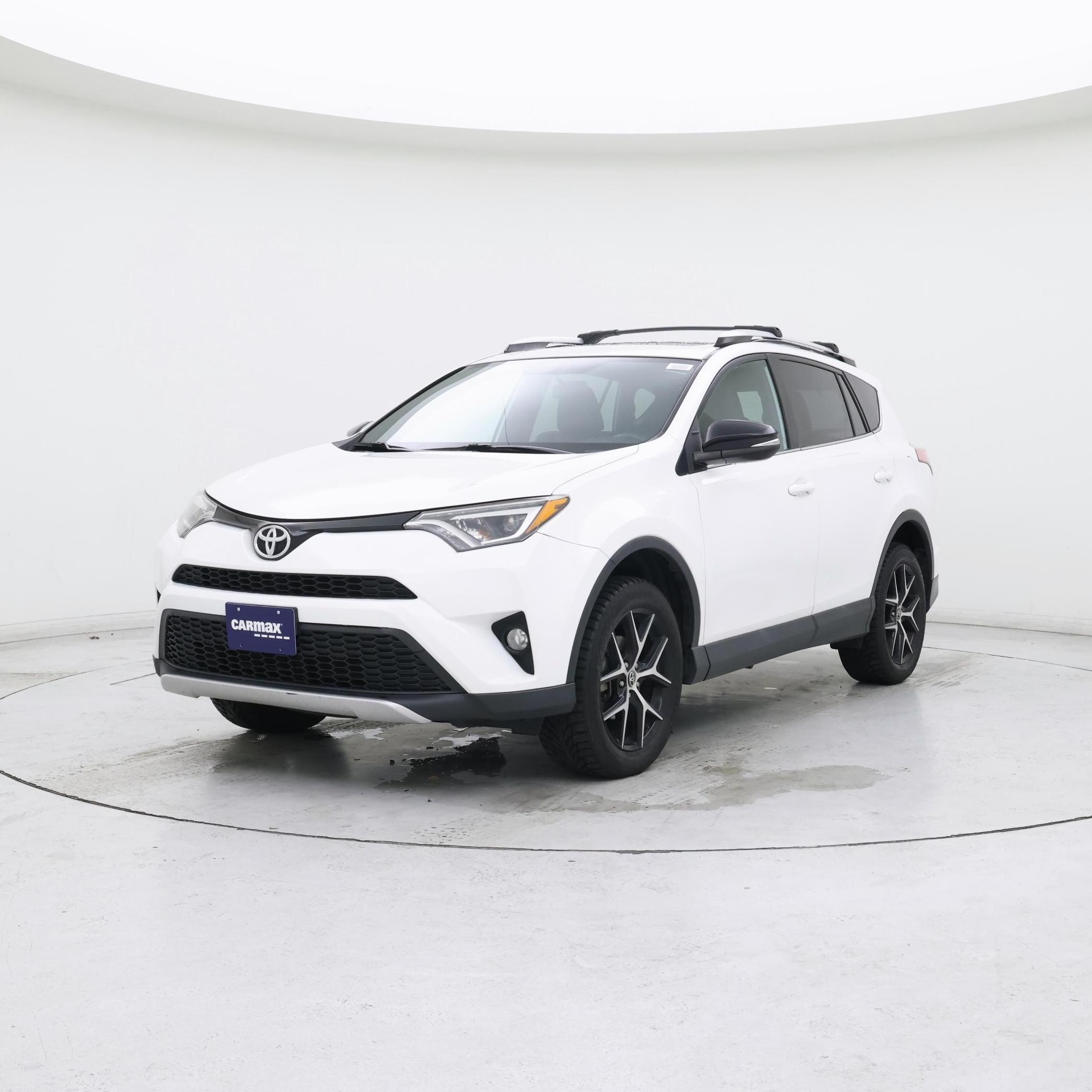 Thumbnail: 2016 Toyota RAV4 - 4