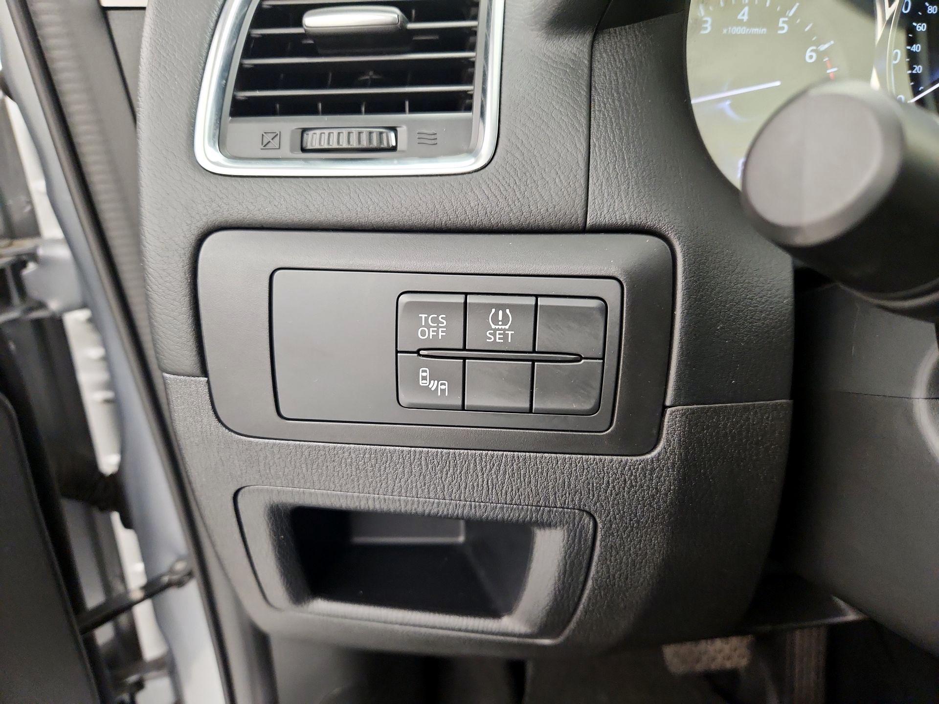 Thumbnail: 2016 Mazda CX-5 - 13