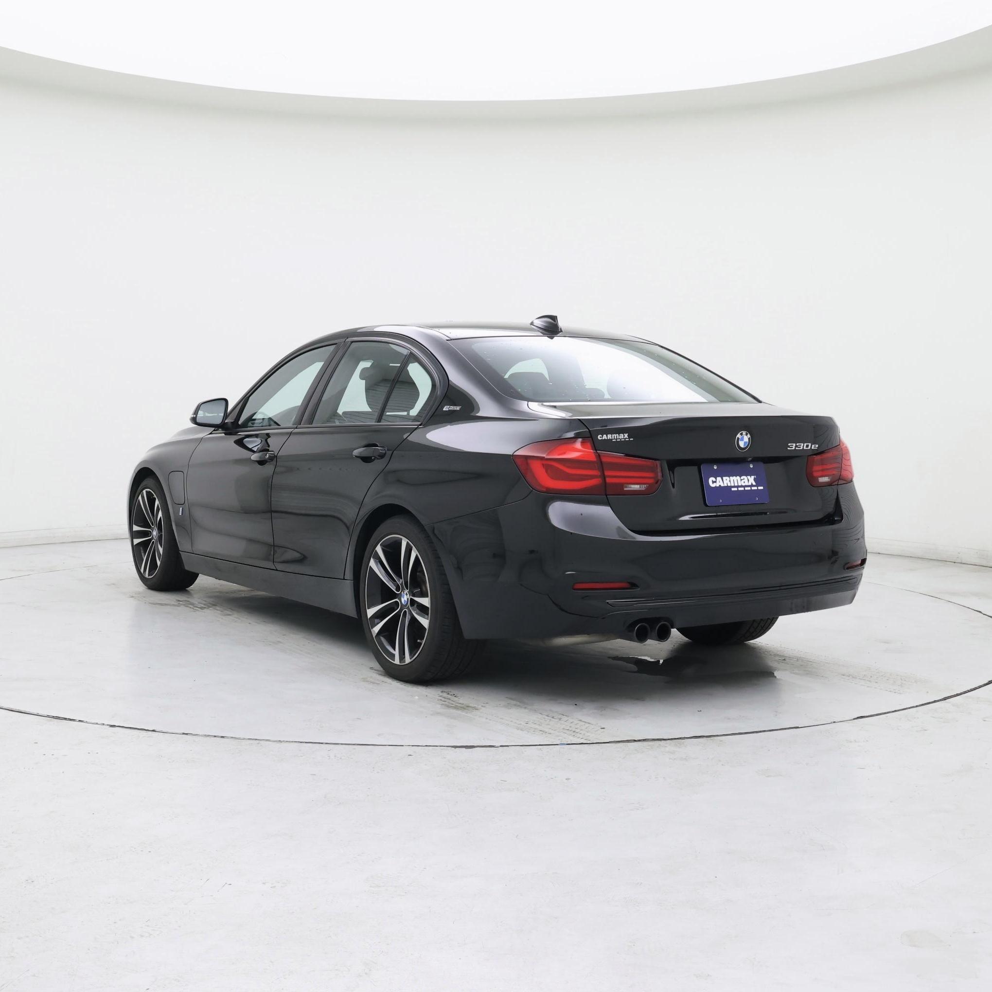 Thumbnail: 2018 BMW 3 Series - 2