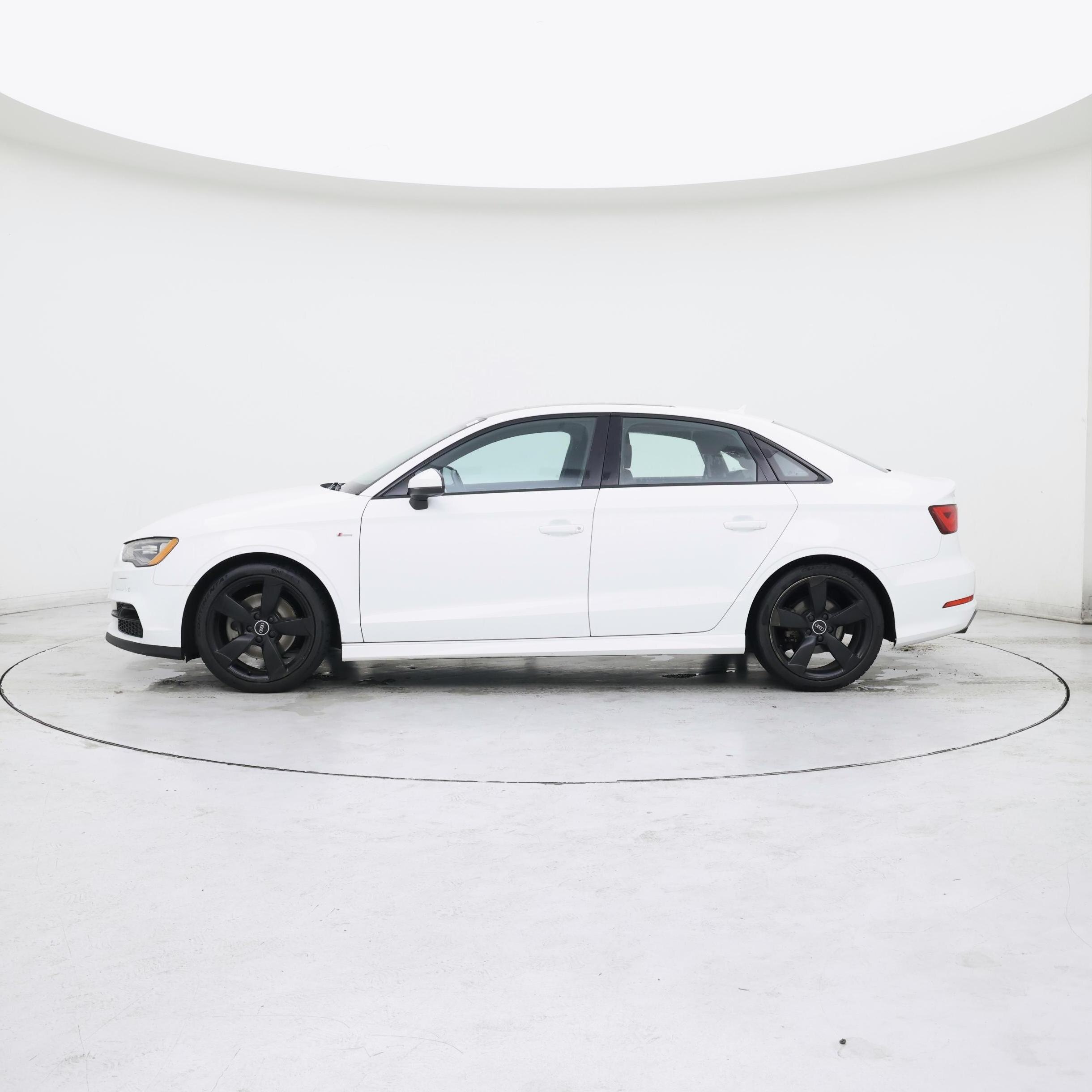 Thumbnail: 2016 Audi A3 - 3