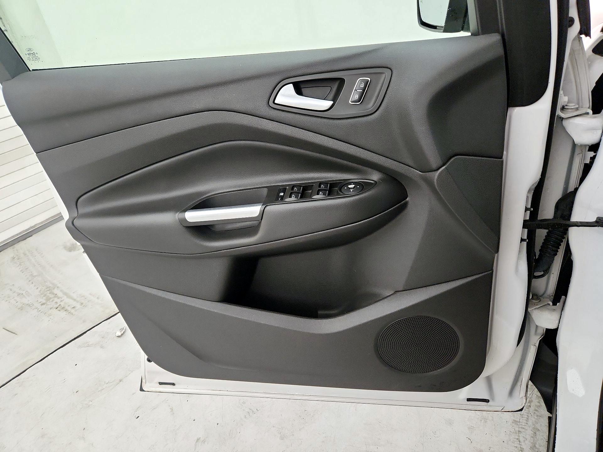 Thumbnail: 2015 Ford Escape - 12