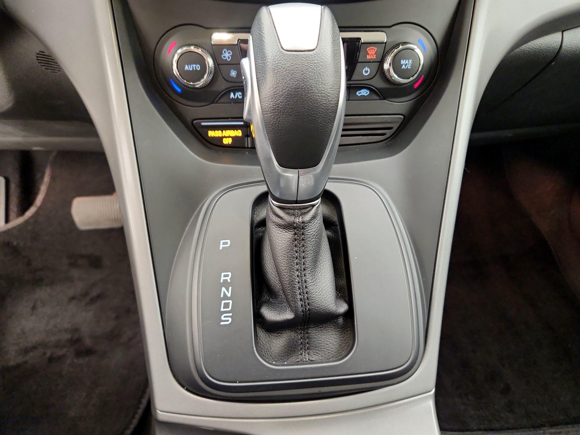 Thumbnail: 2015 Ford Escape - 17