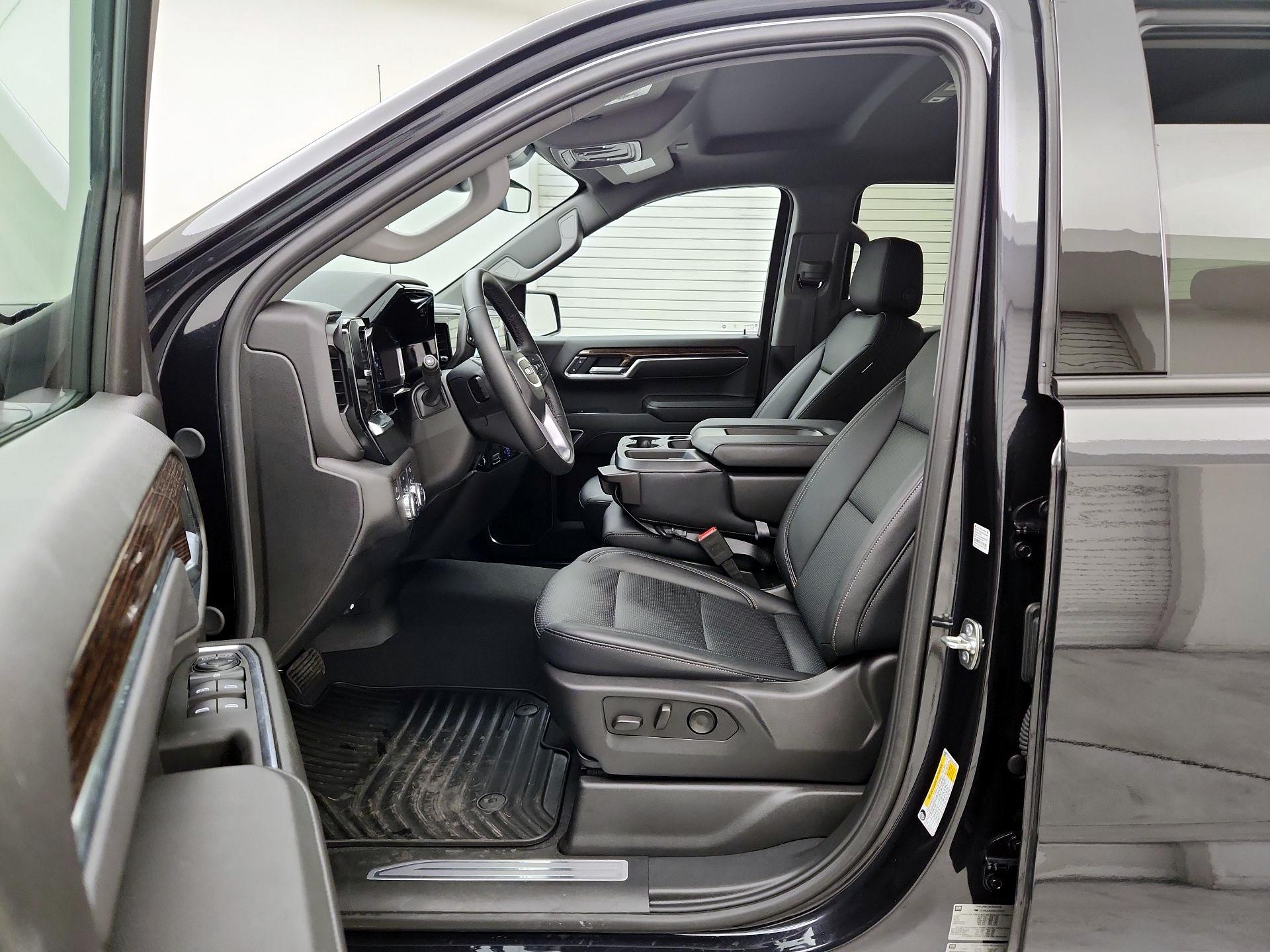 Thumbnail: 2025 GMC Sierra 1500 - 11