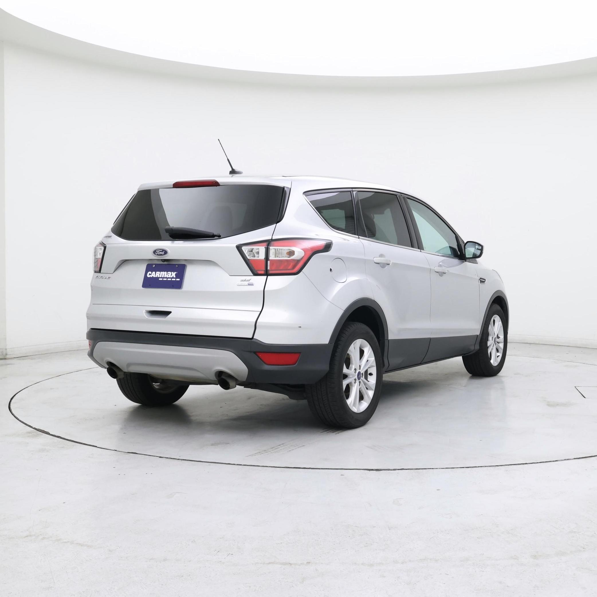 Thumbnail: 2017 Ford Escape - 8