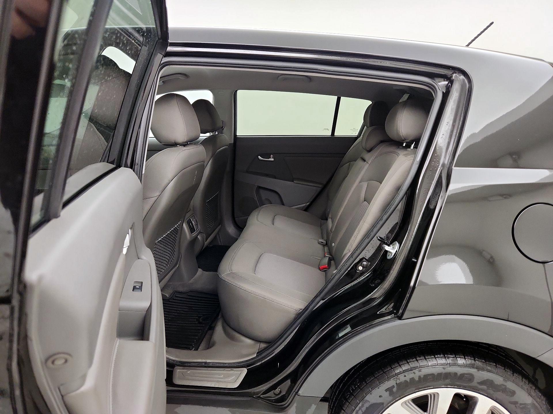 Thumbnail: 2015 Kia Sportage - 18