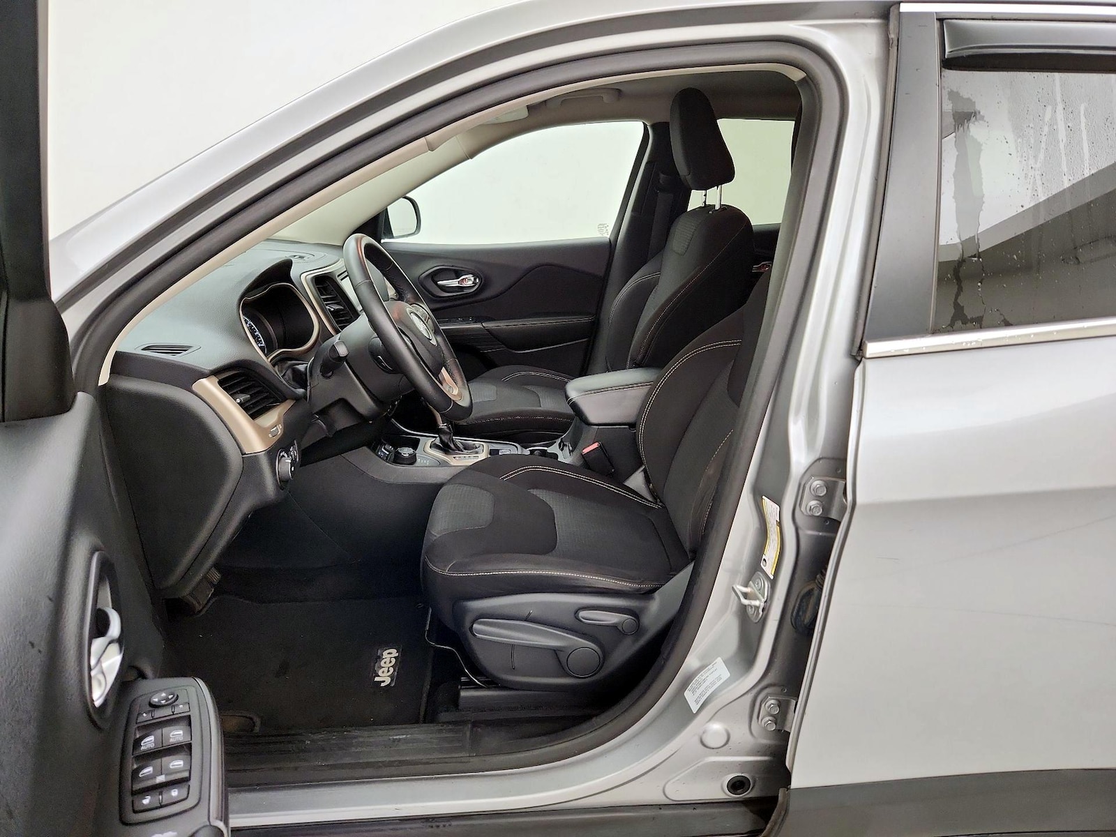 2015 Jeep Cherokee Latitude - Photo 12