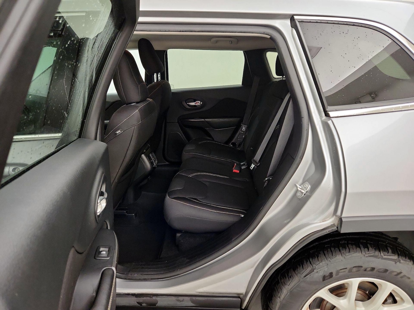 2015 Jeep Cherokee Latitude - Photo 20