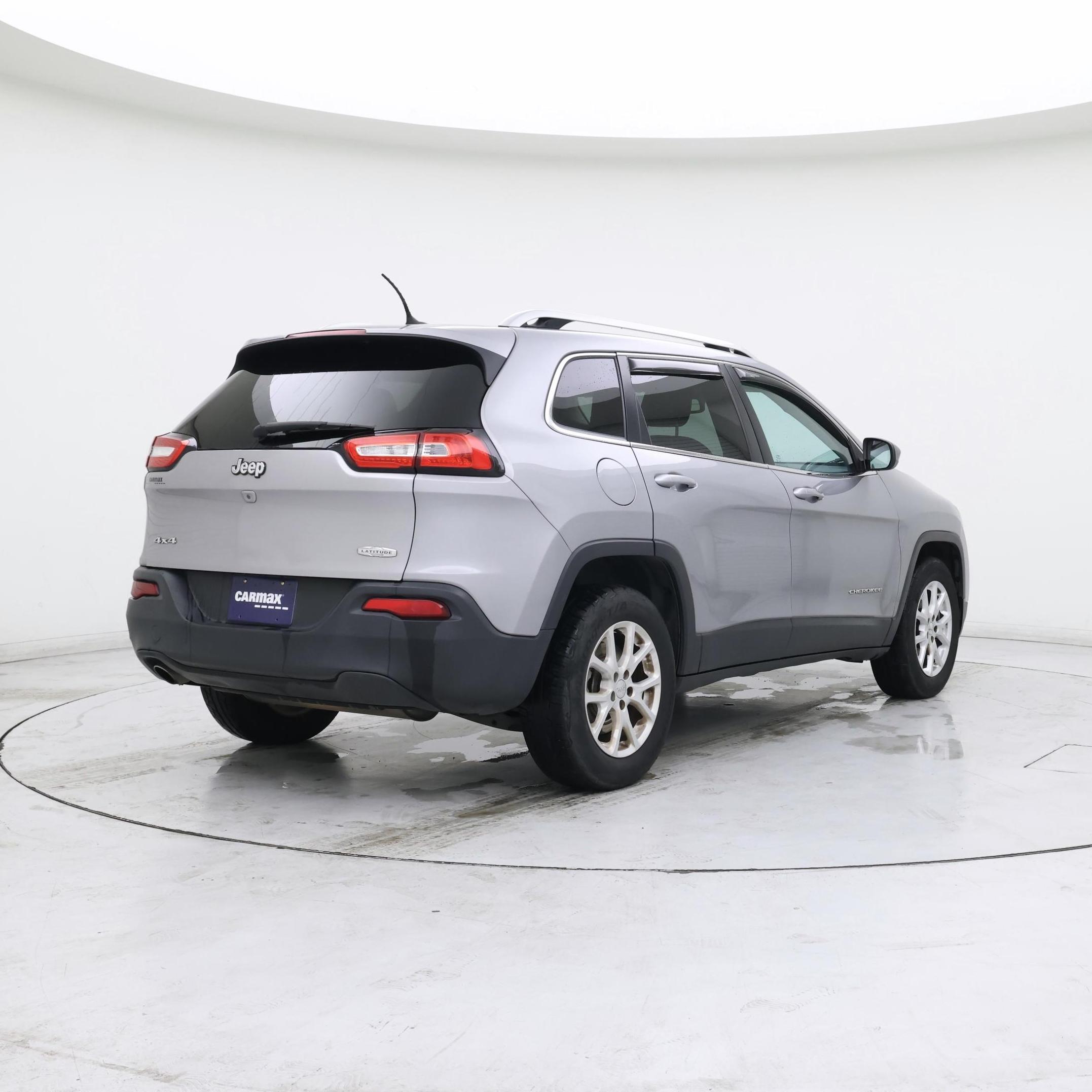 Thumbnail: 2015 Jeep Cherokee - 8