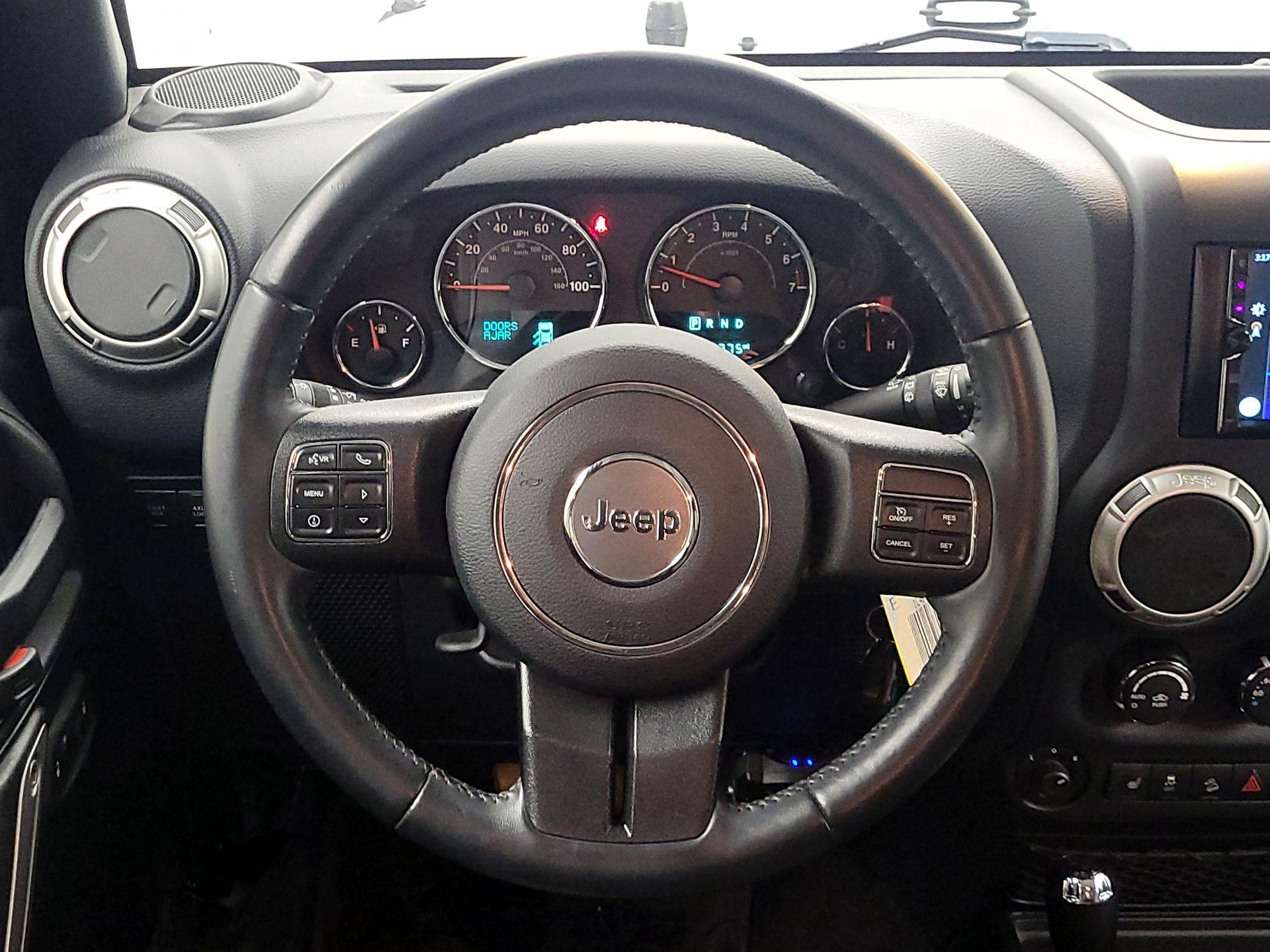 Thumbnail: 2017 Jeep Wrangler - 10