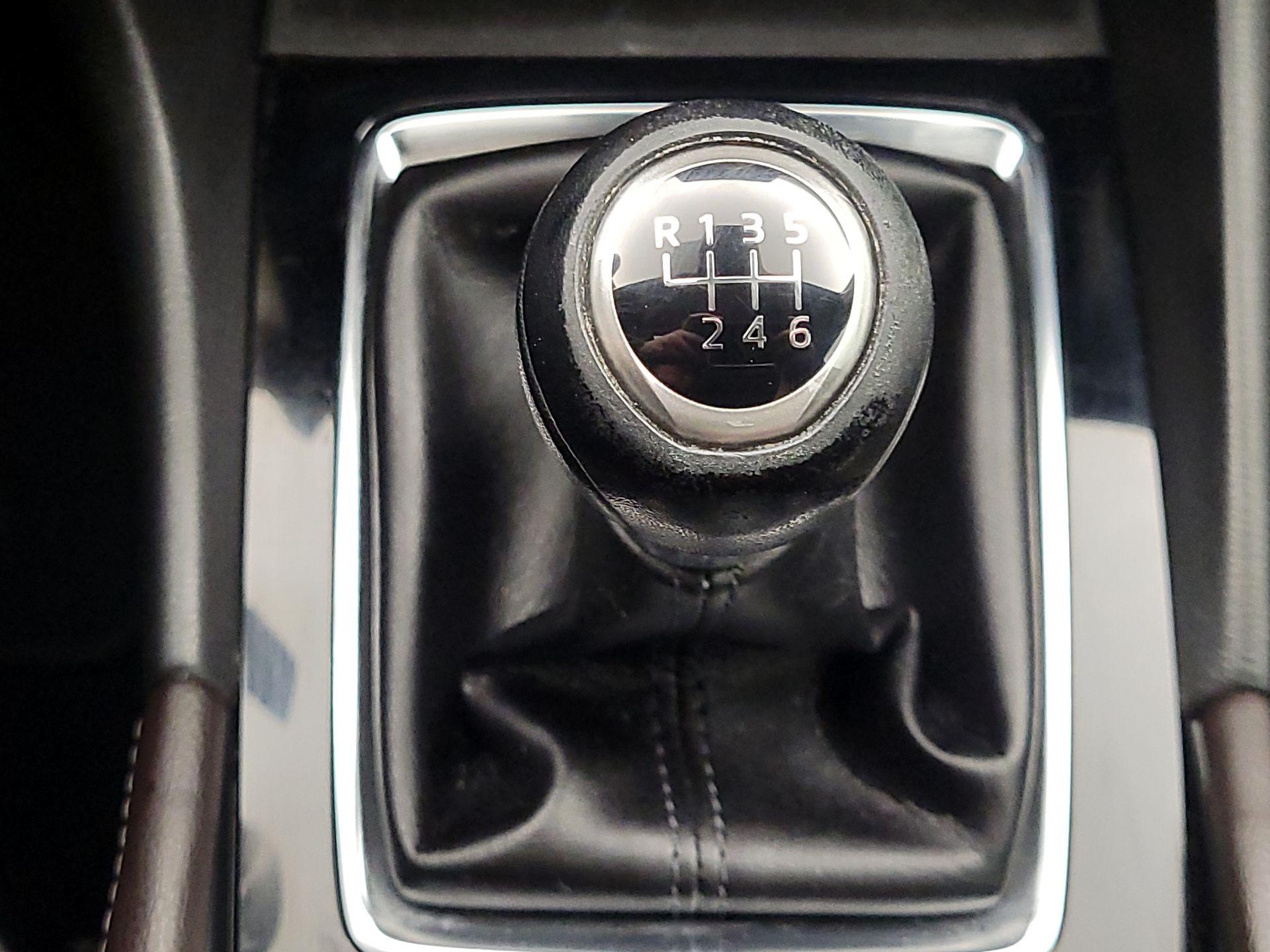 Thumbnail: 2018 Mazda Mazda3 - 18