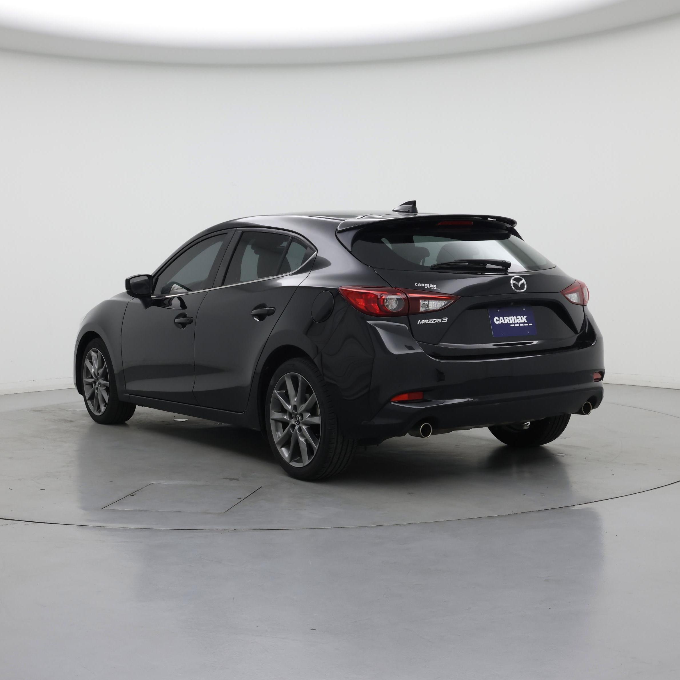 Thumbnail: 2018 Mazda Mazda3 - 2
