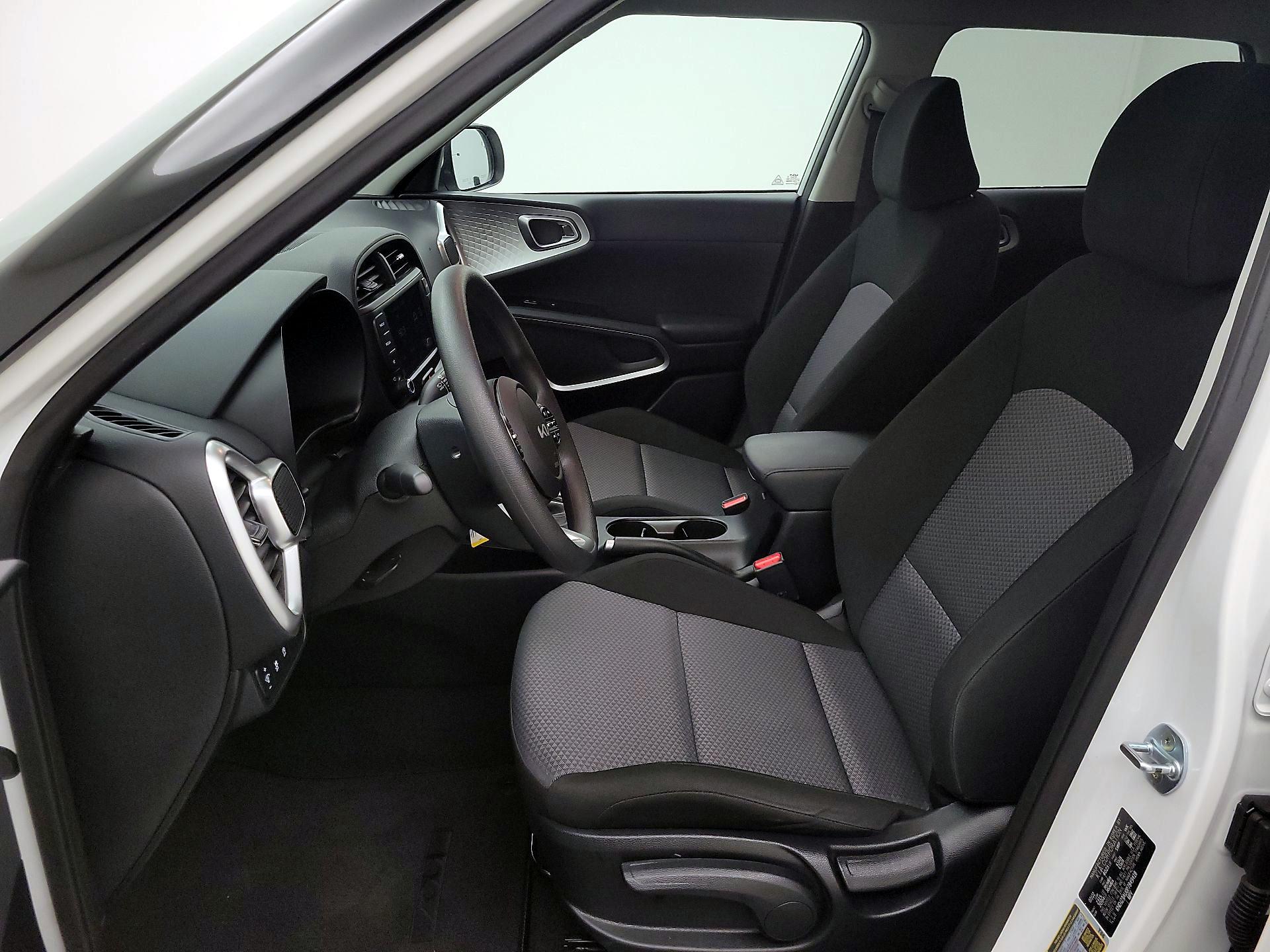 Thumbnail: 2023 Kia Soul - 11