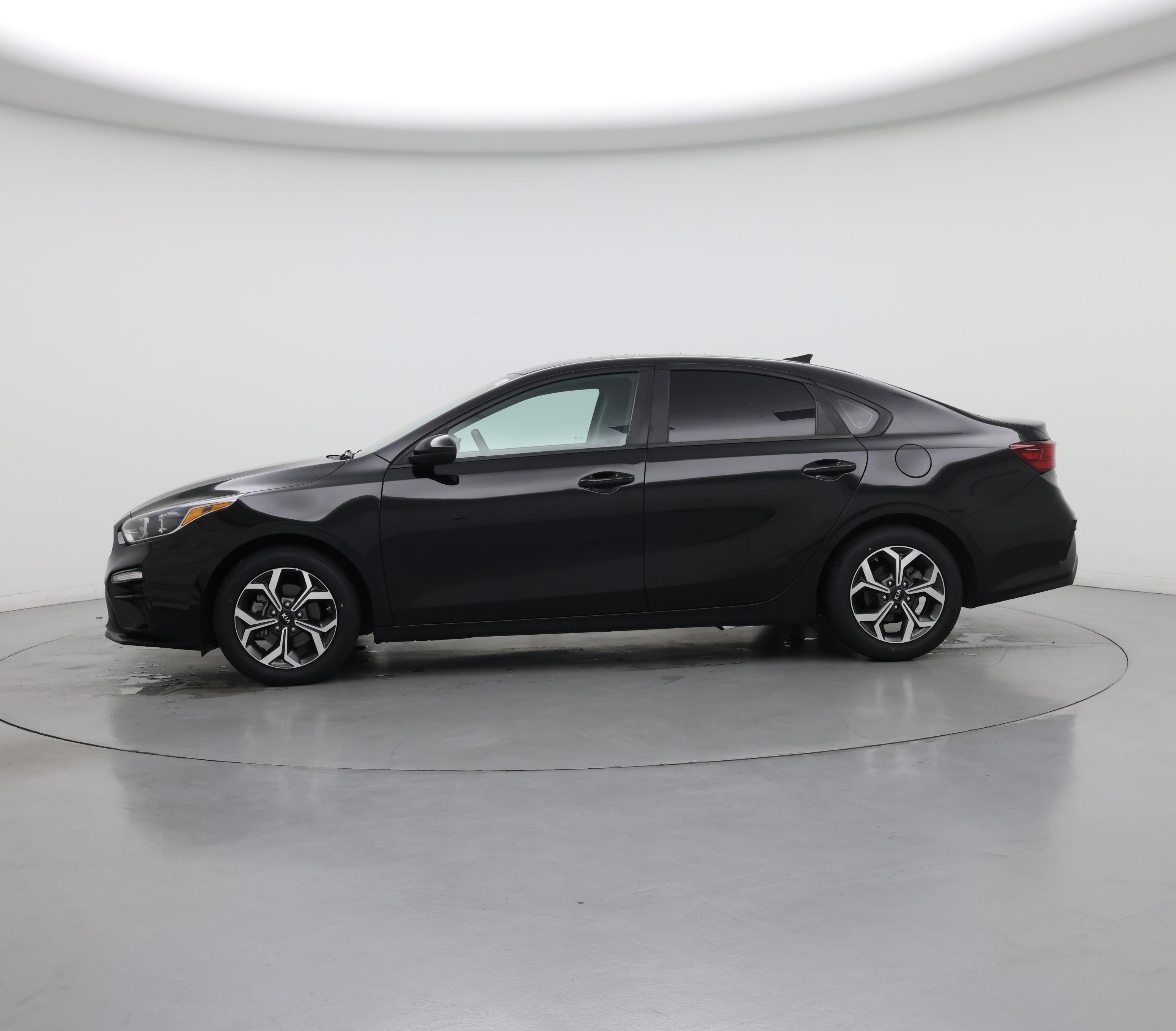 Thumbnail: 2019 Kia Forte - 3