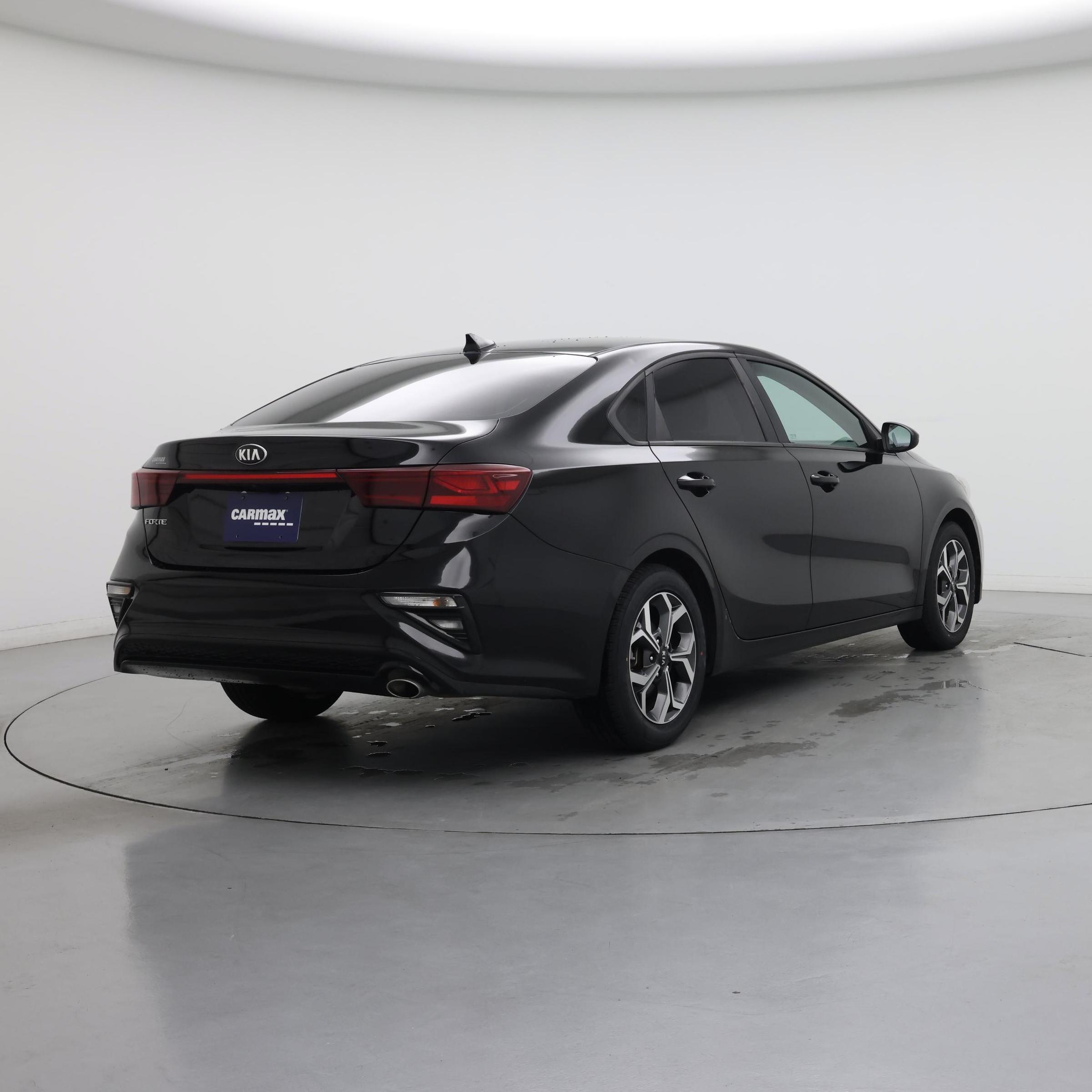 Thumbnail: 2019 Kia Forte - 8