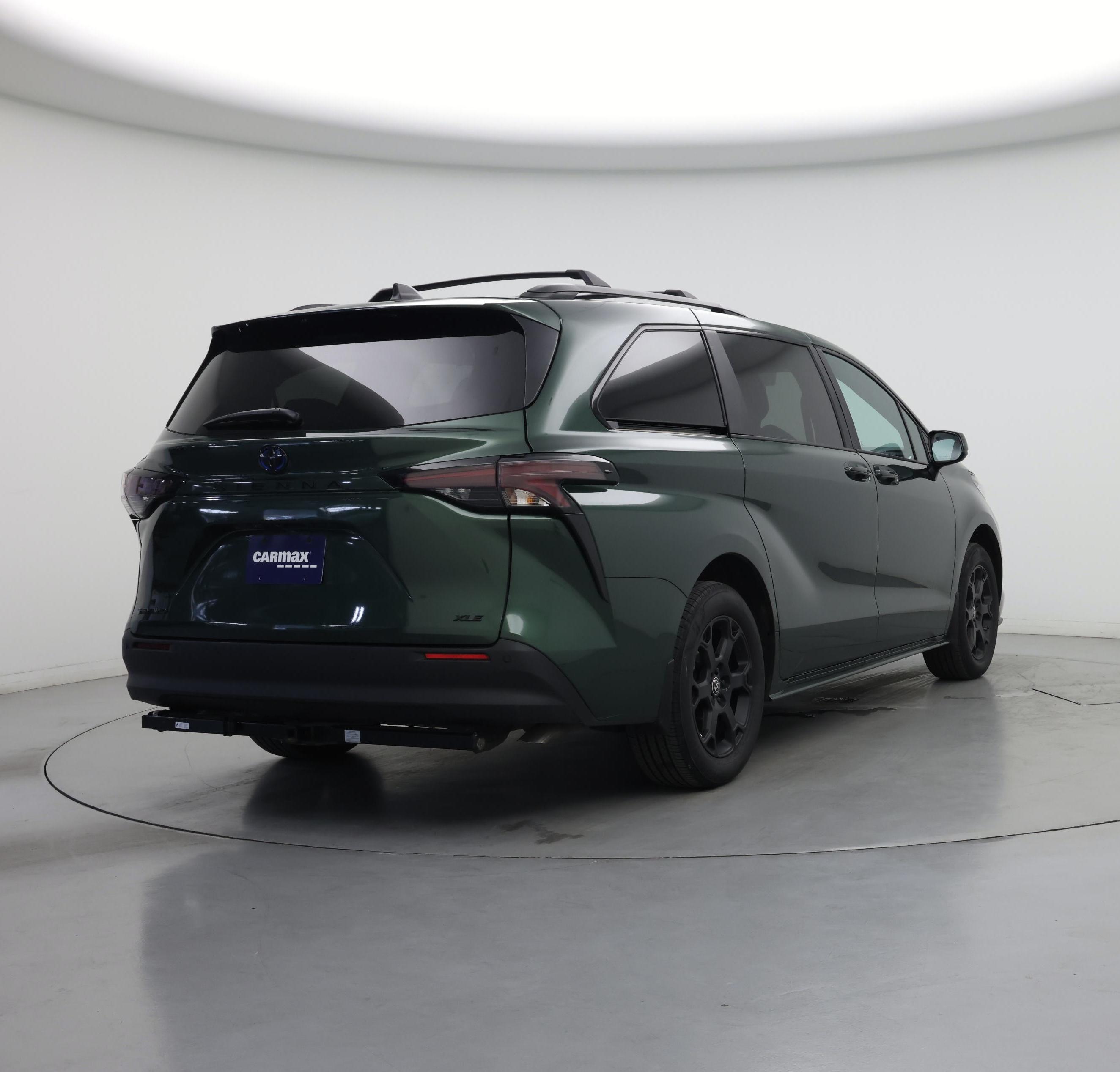 Thumbnail: 2025 Toyota Sienna - 8