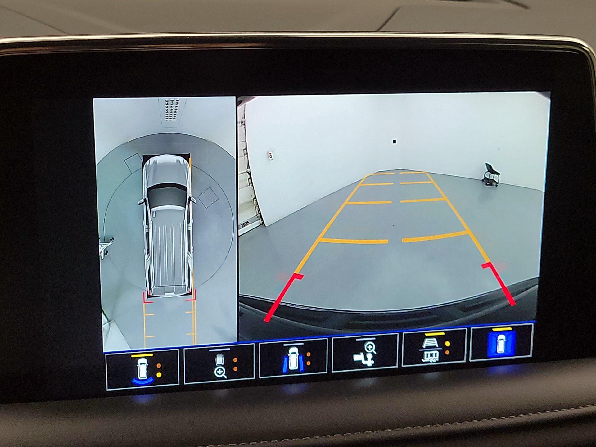 Thumbnail: 2022 Chevrolet Suburban - 15