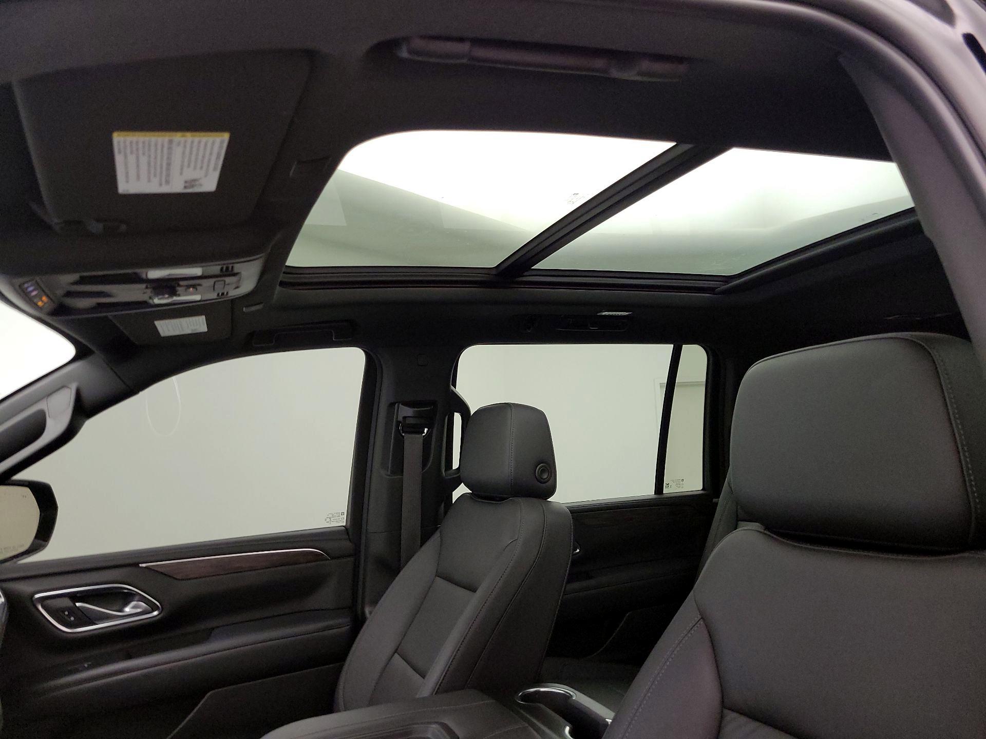 Thumbnail: 2022 Chevrolet Suburban - 20