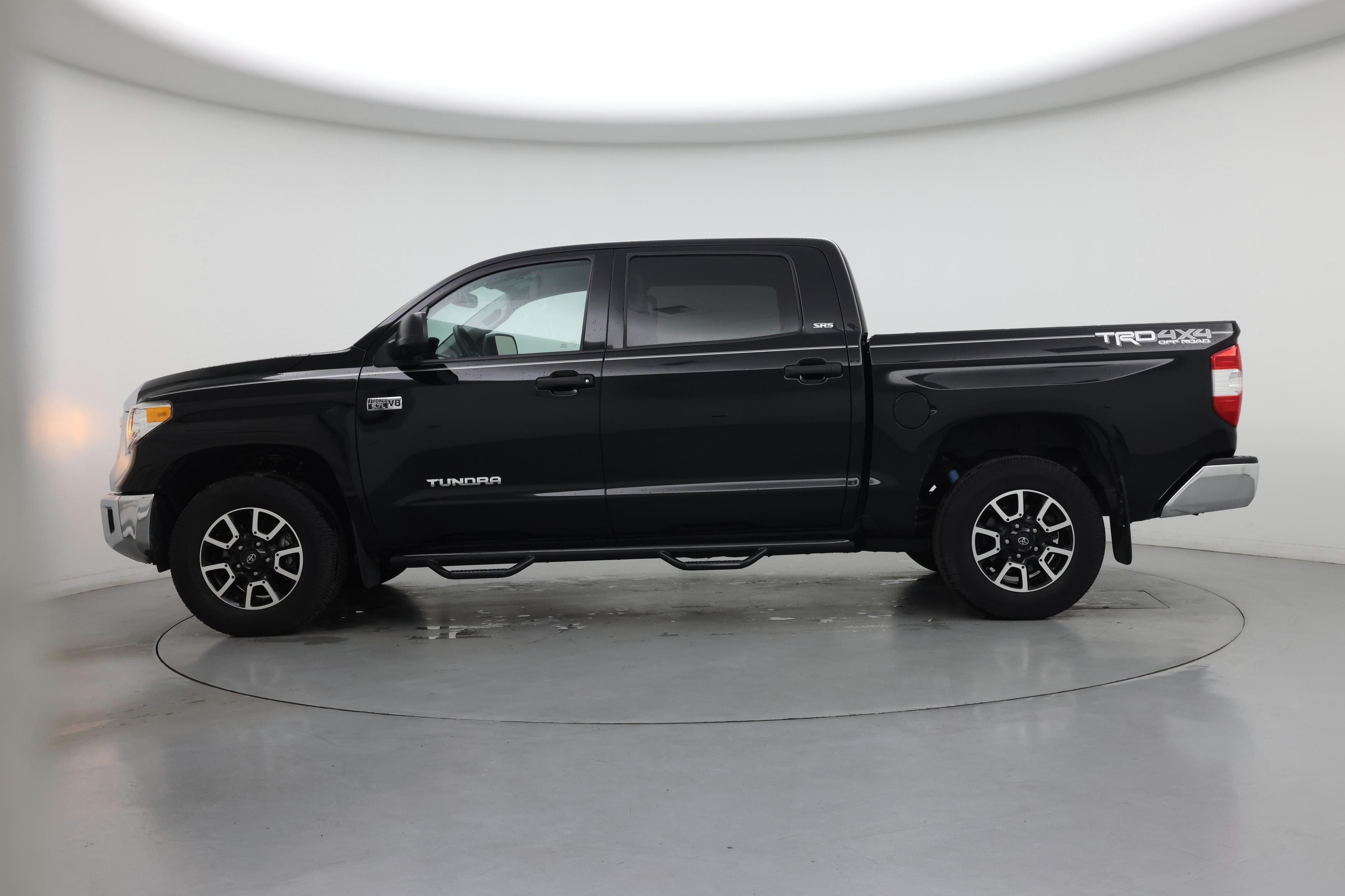 Thumbnail: 2017 Toyota Tundra - 3
