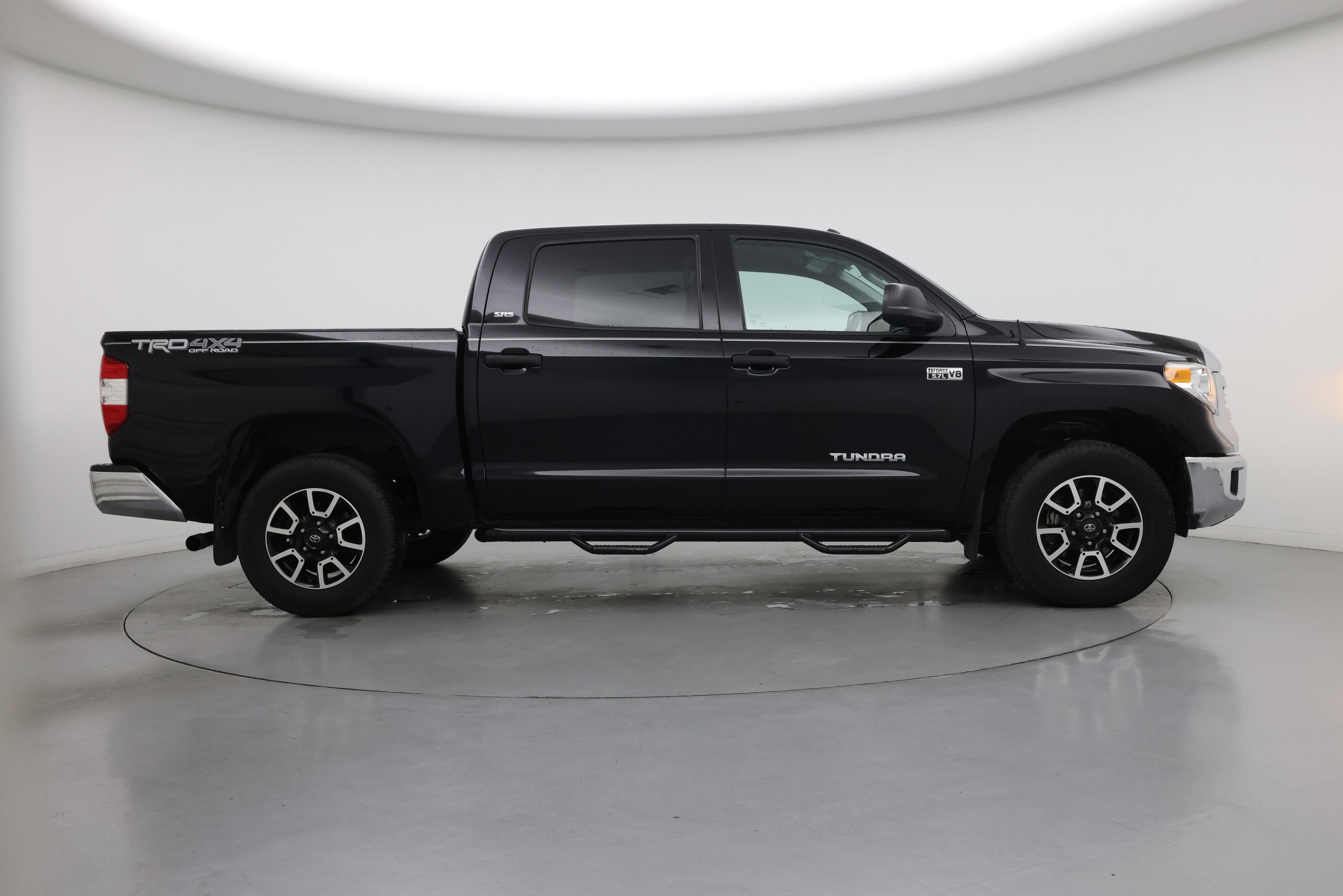 Thumbnail: 2017 Toyota Tundra - 7