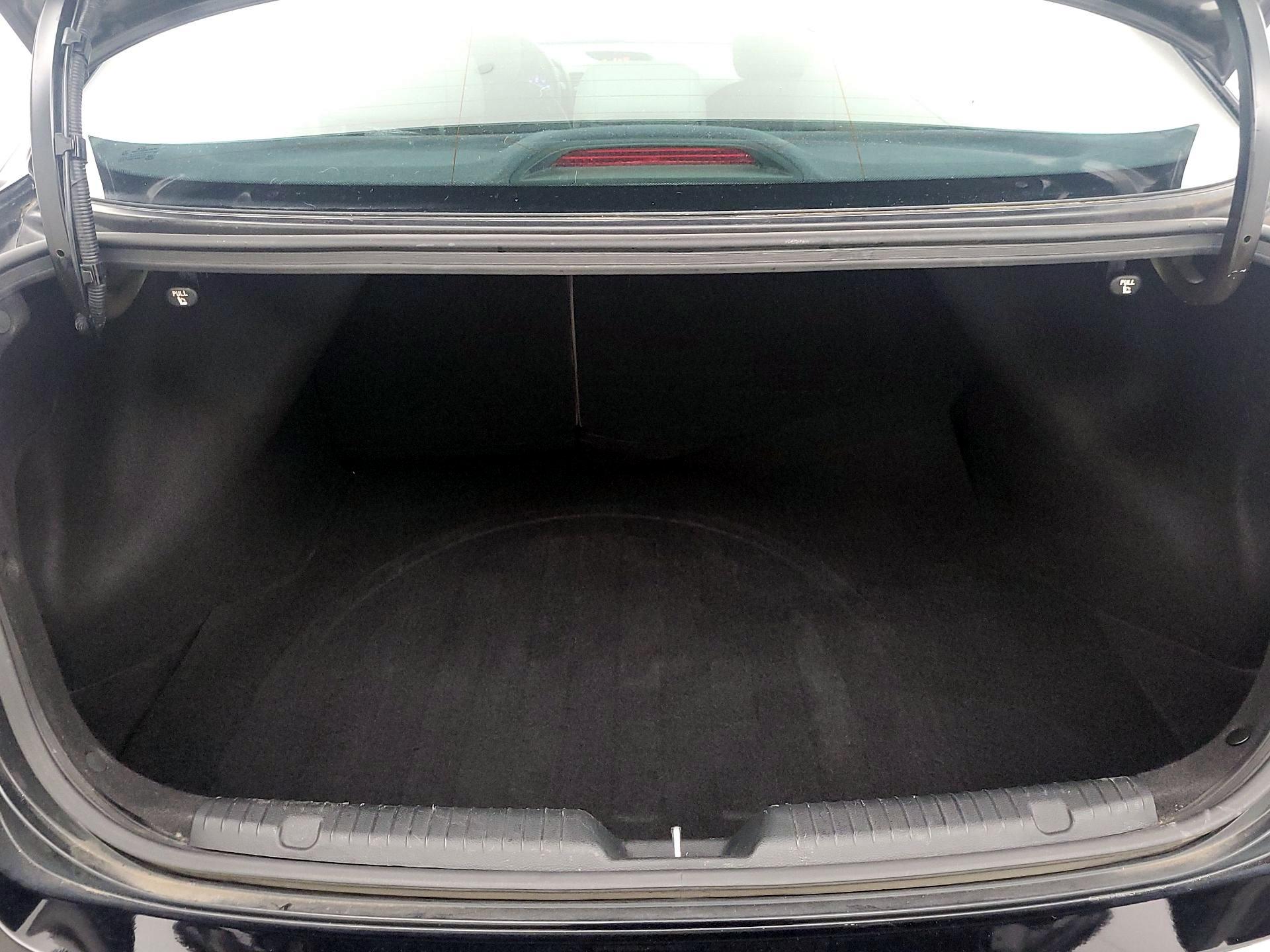 Thumbnail: 2016 Kia Forte - 19