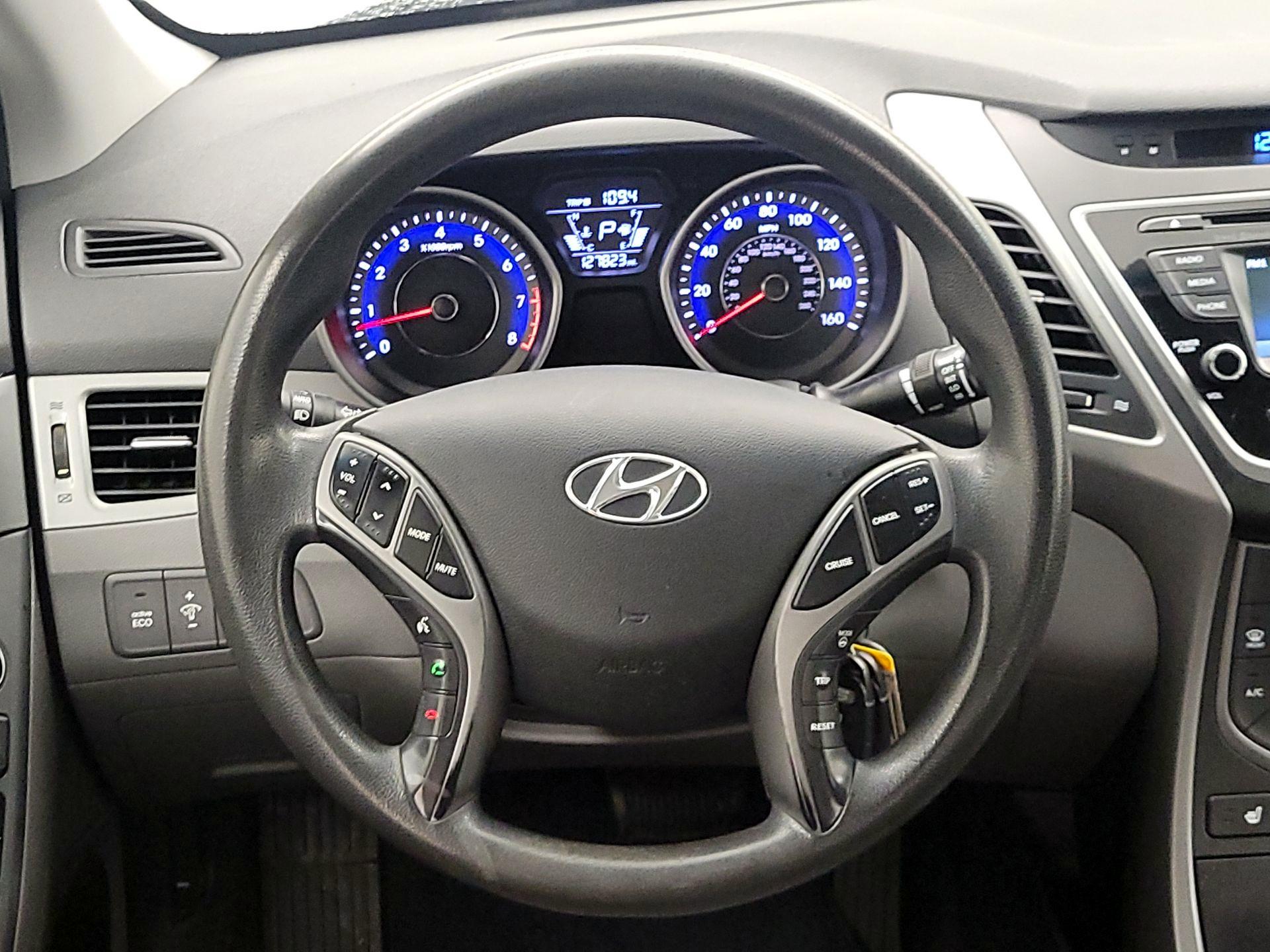 Thumbnail: 2014 Hyundai Elantra - 10