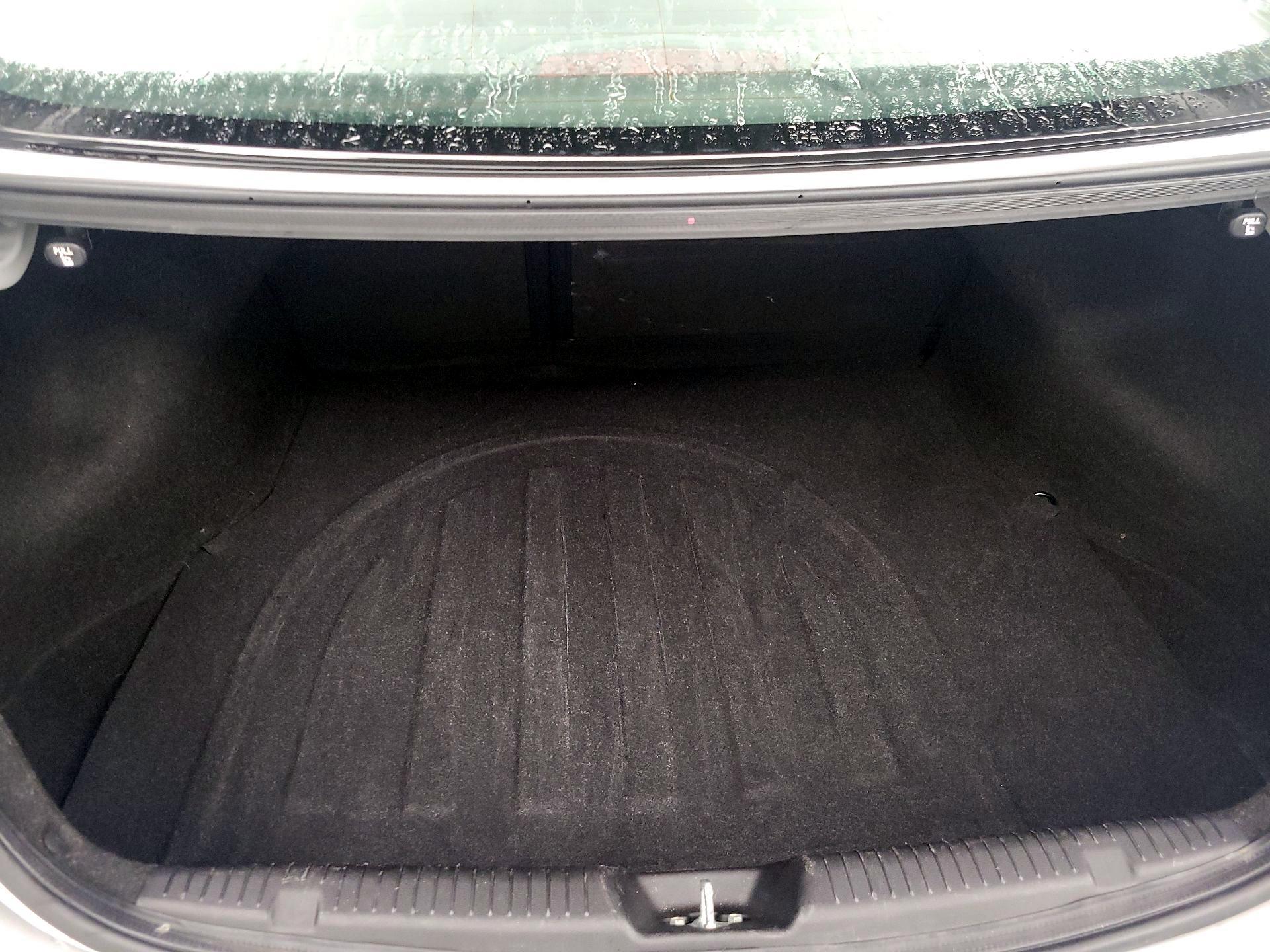 Thumbnail: 2014 Hyundai Elantra - 20