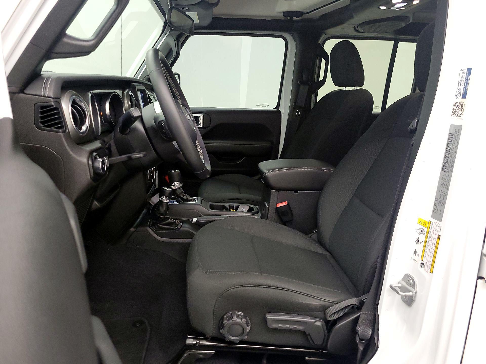 Thumbnail: 2019 Jeep Wrangler - 11