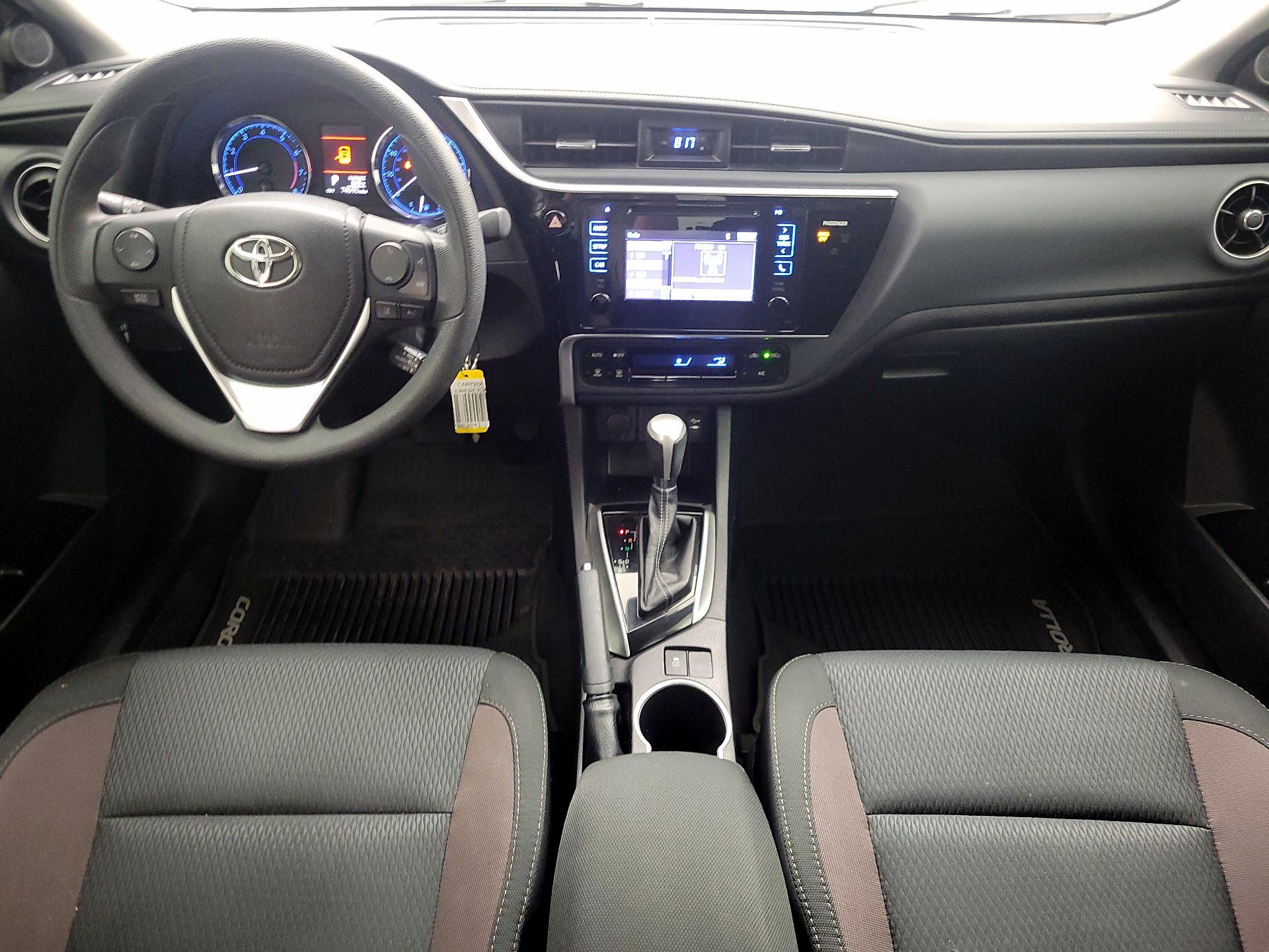 Thumbnail: 2017 Toyota Corolla - 9
