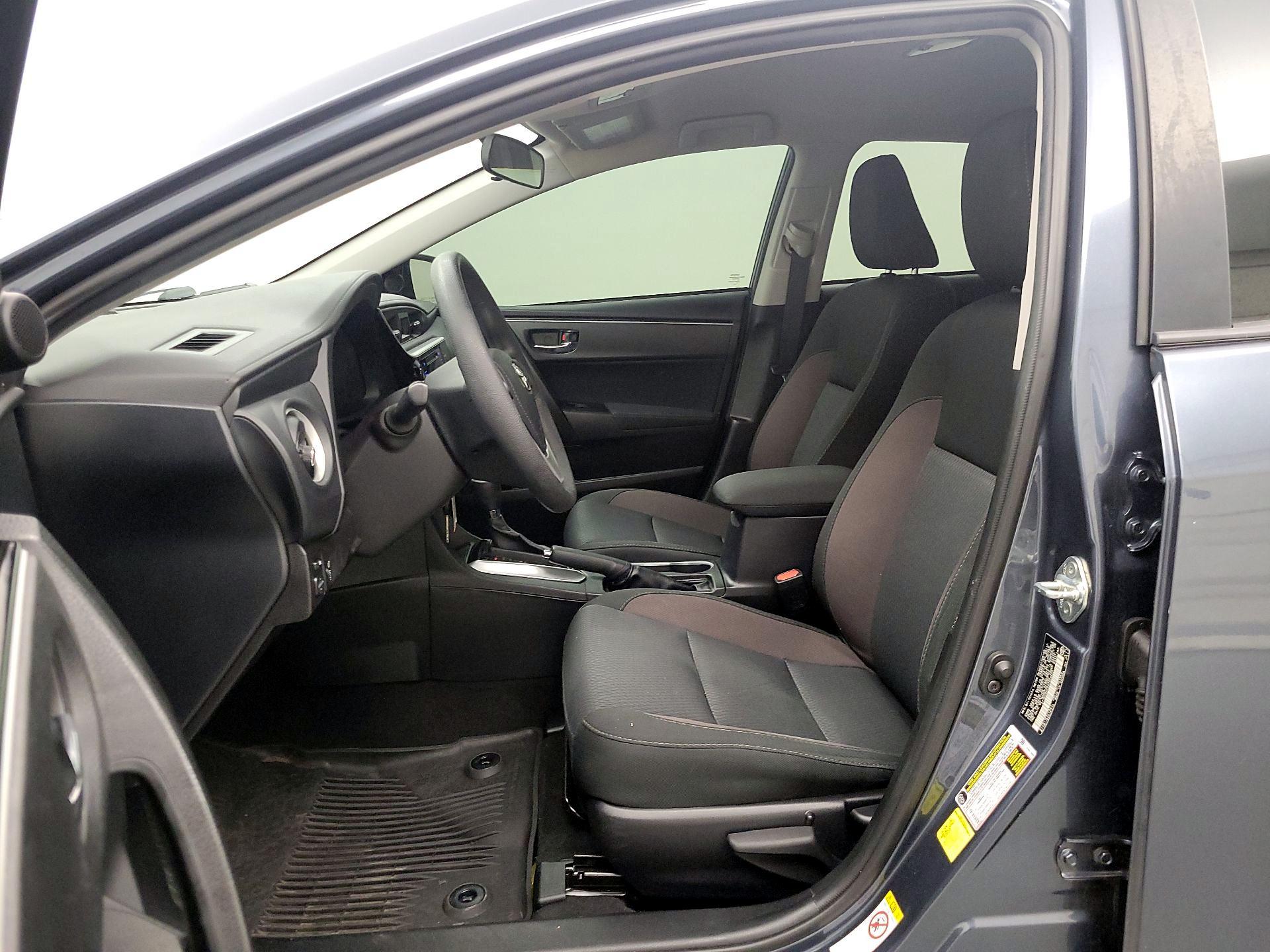 Thumbnail: 2017 Toyota Corolla - 11