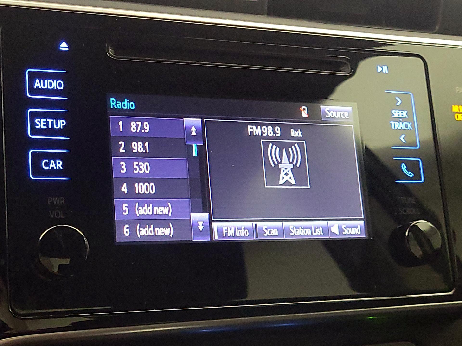 Thumbnail: 2017 Toyota Corolla - 15