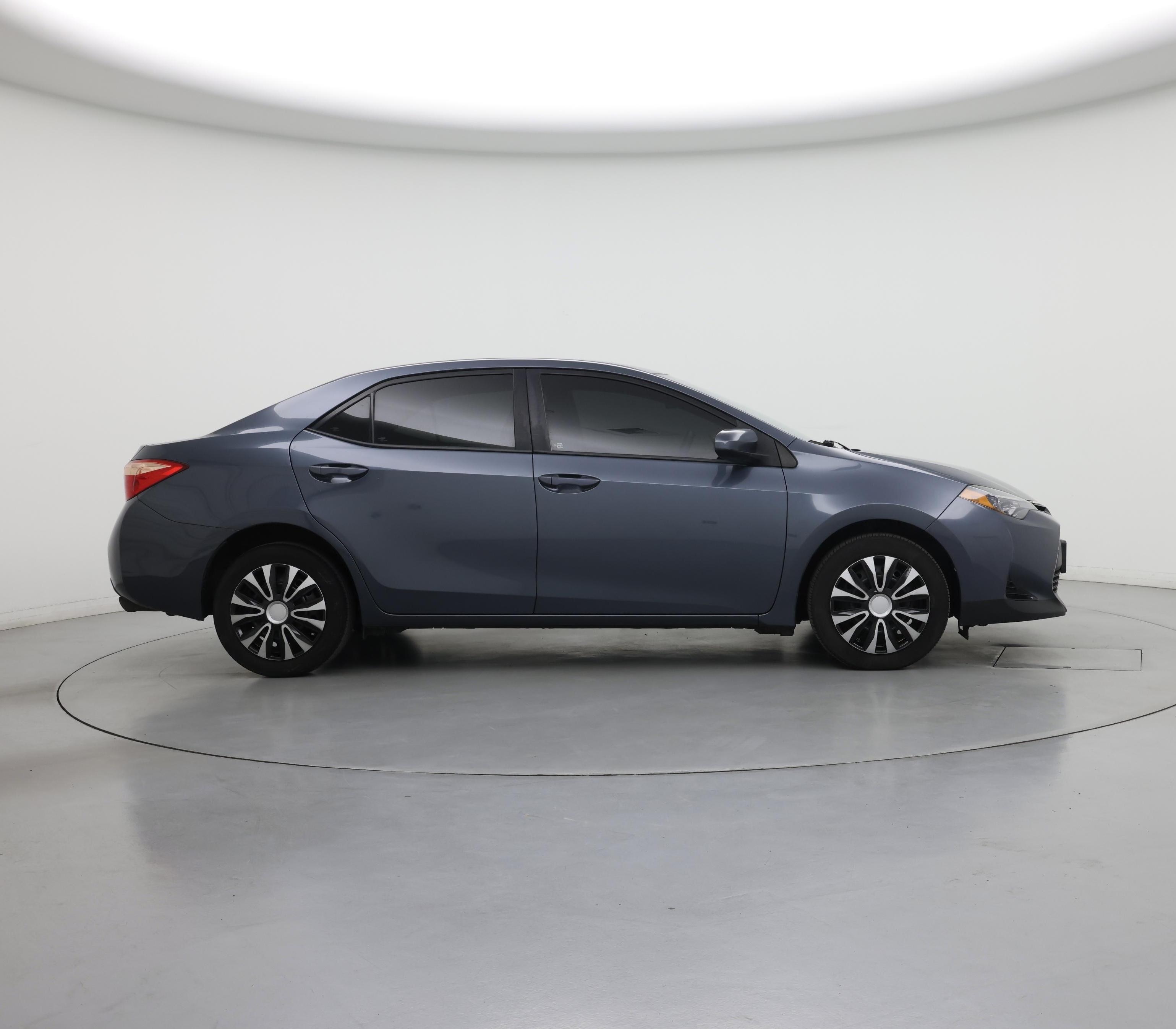 Thumbnail: 2017 Toyota Corolla - 7