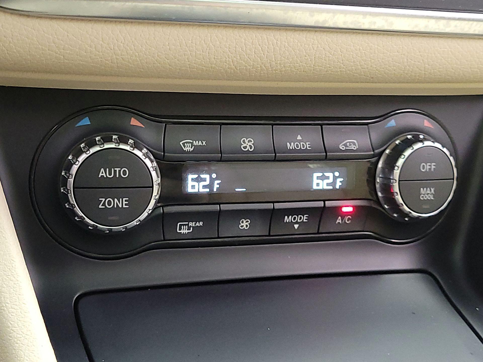 Thumbnail: 2015 Mercedes-Benz CLA - 17