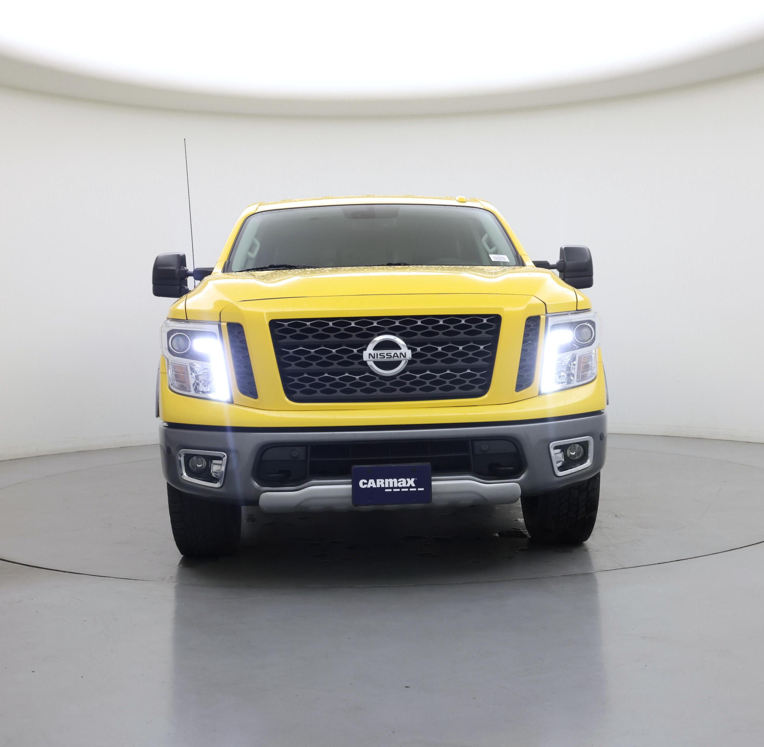 Thumbnail: 2017 Nissan Titan - 5