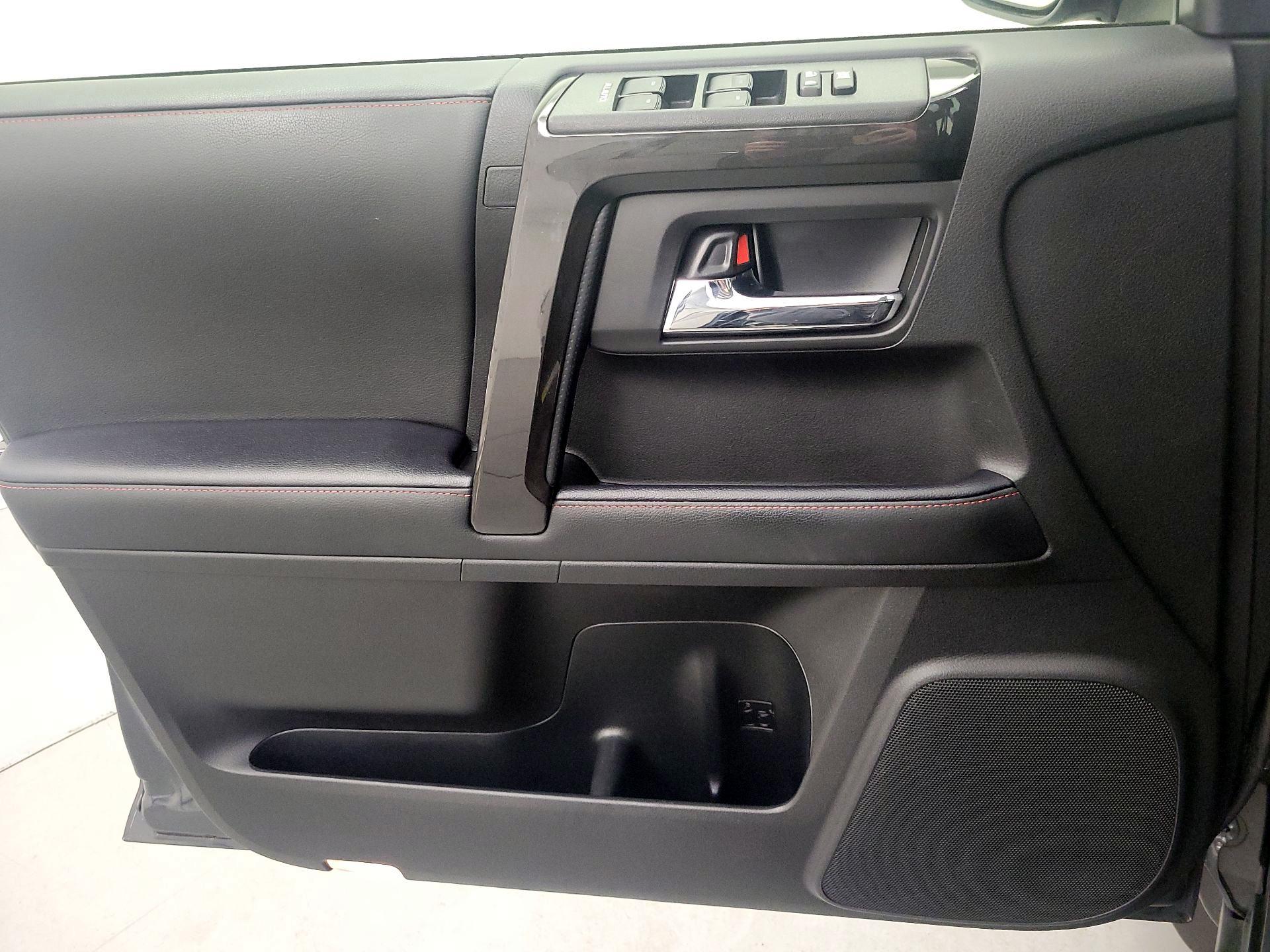 Thumbnail: 2024 Toyota 4Runner - 12