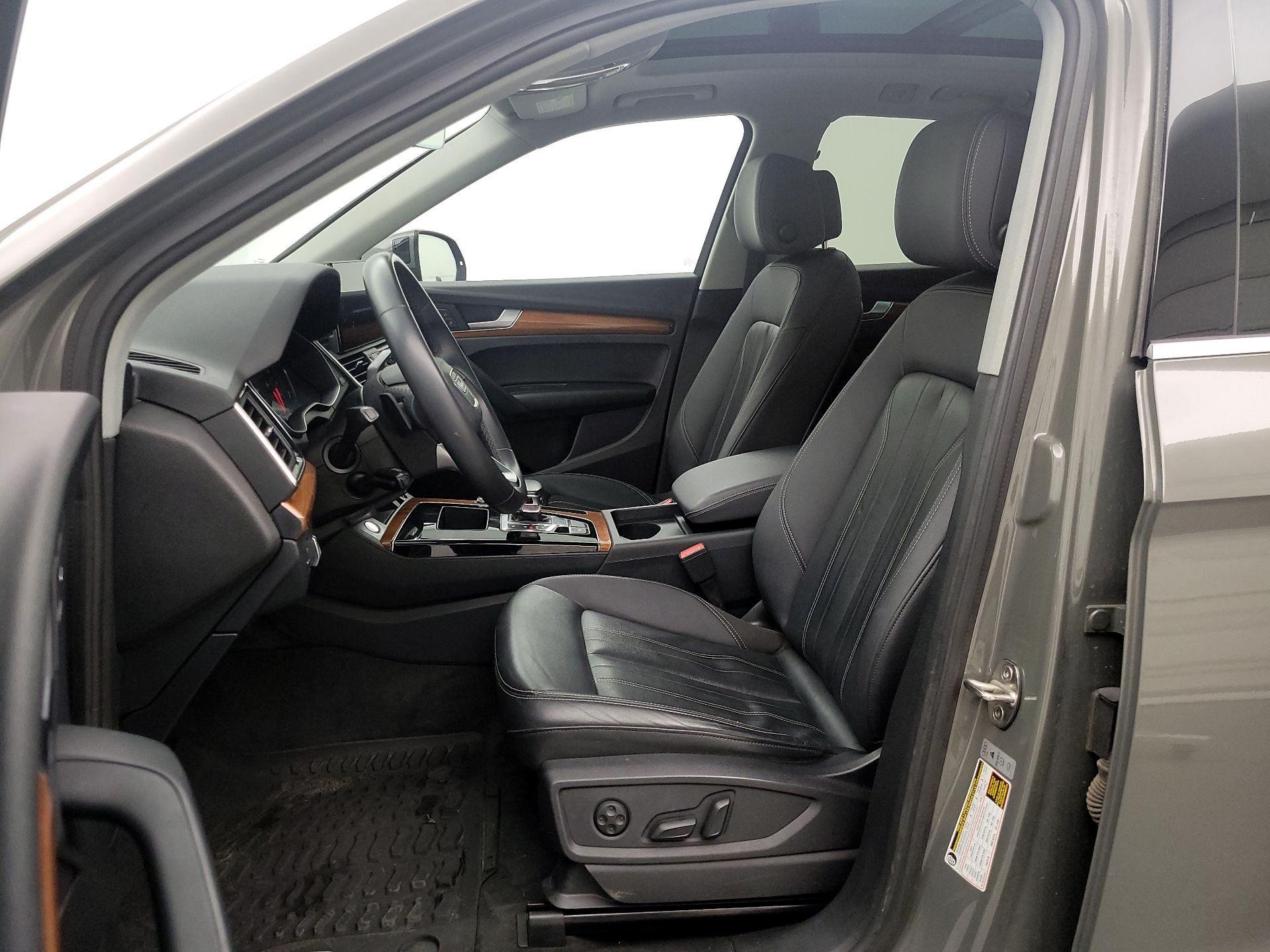 Thumbnail: 2023 Audi Q5 - 11