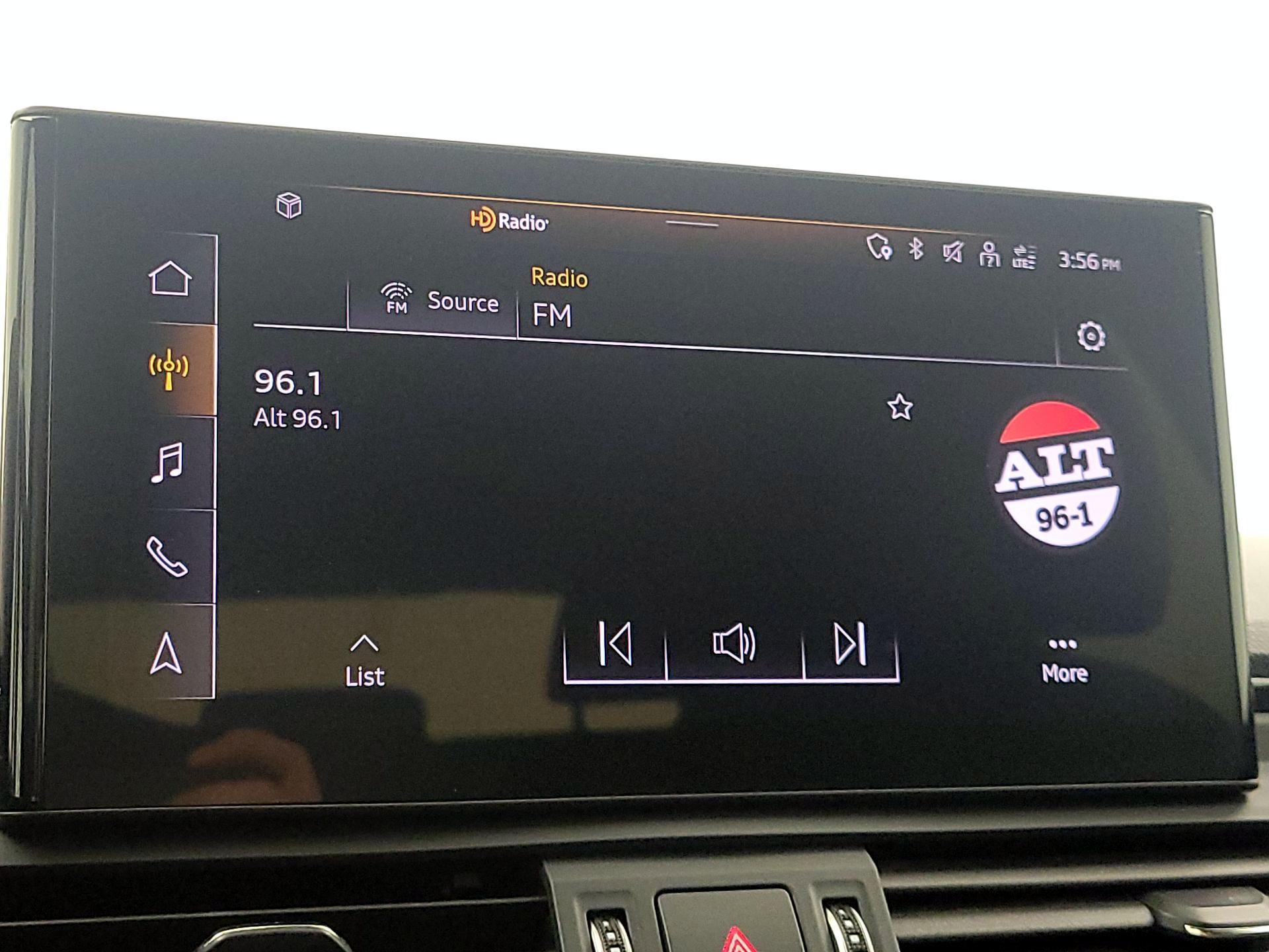 Thumbnail: 2023 Audi Q5 - 16