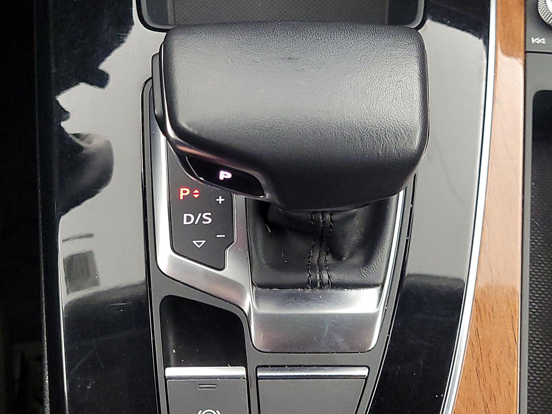 Thumbnail: 2023 Audi Q5 - 18