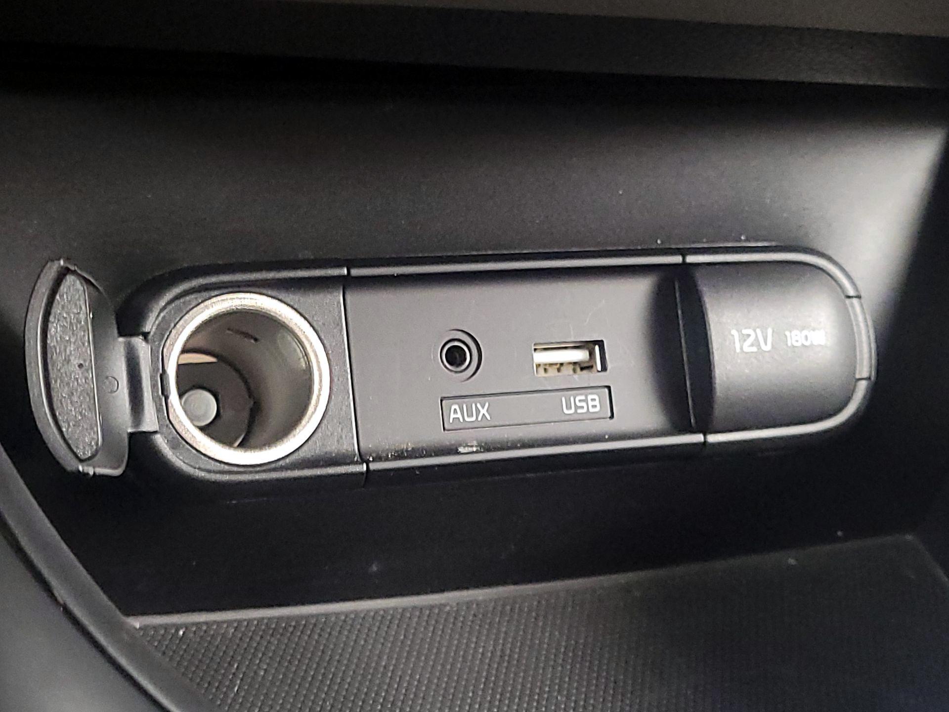 Thumbnail: 2015 Kia Soul - 17