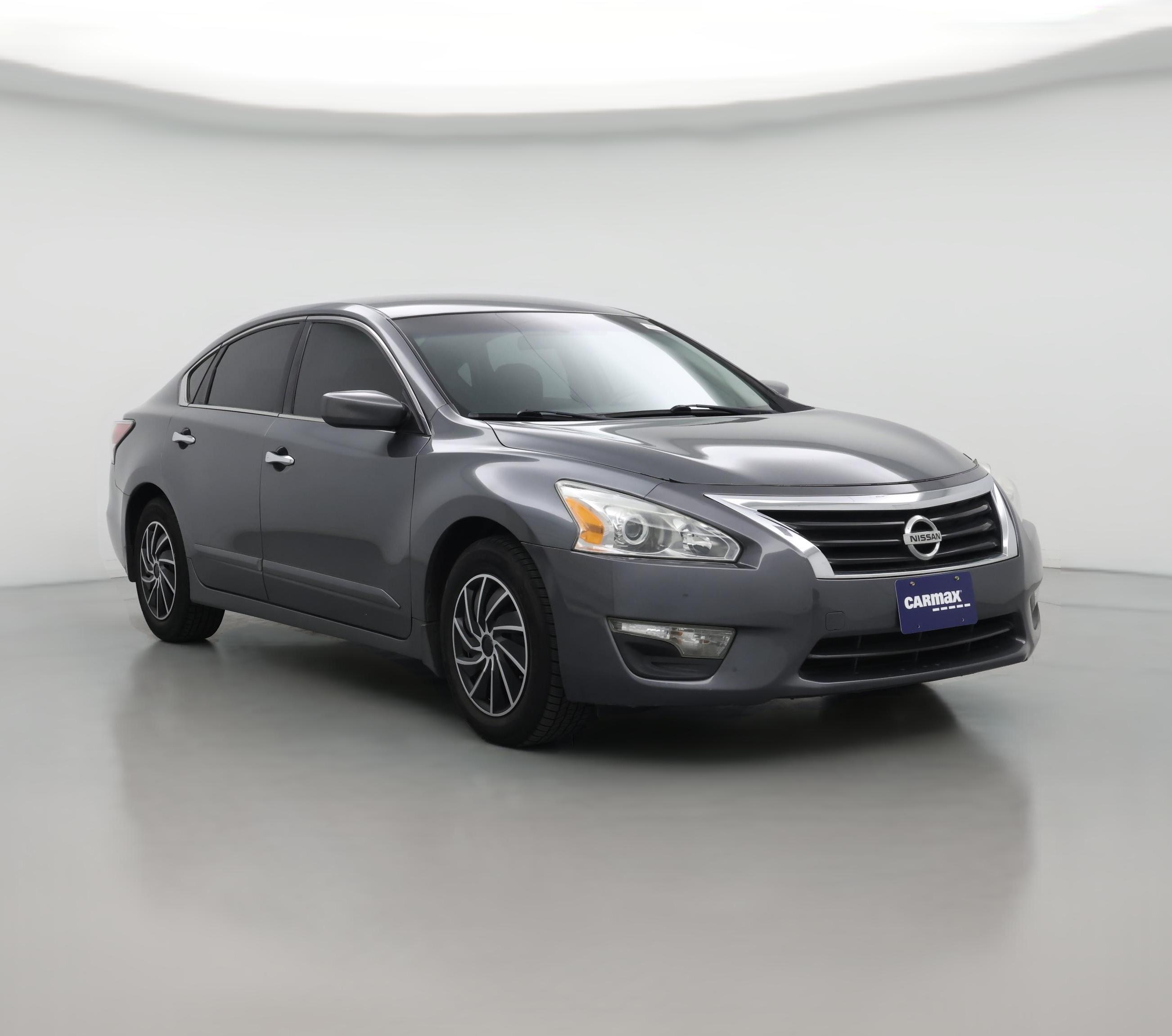 Thumbnail: 2015 Nissan Altima - 1