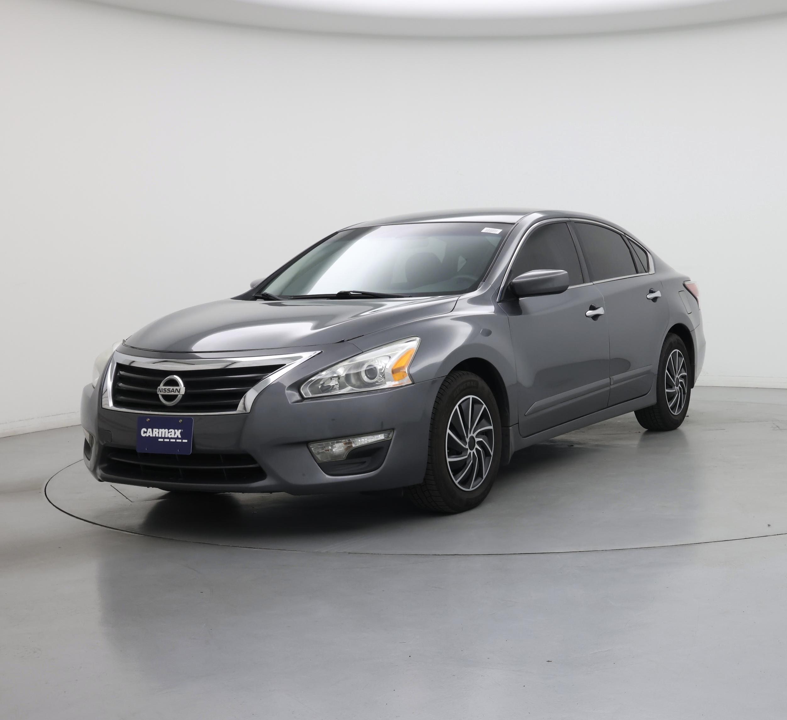 Thumbnail: 2015 Nissan Altima - 4