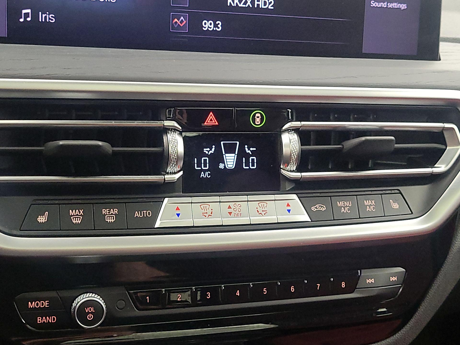 Thumbnail: 2023 BMW X4 - 17