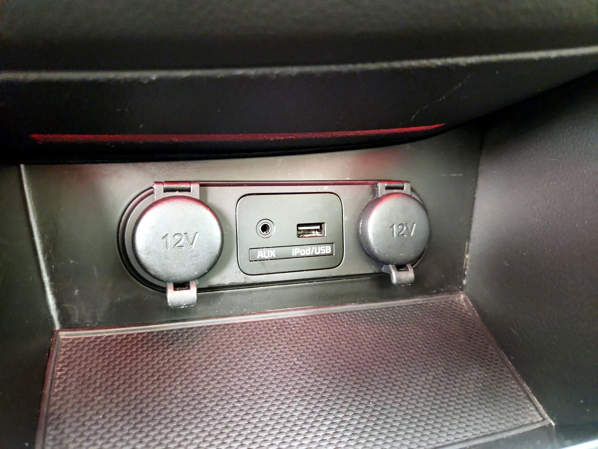 Thumbnail: 2014 Kia Optima - 19