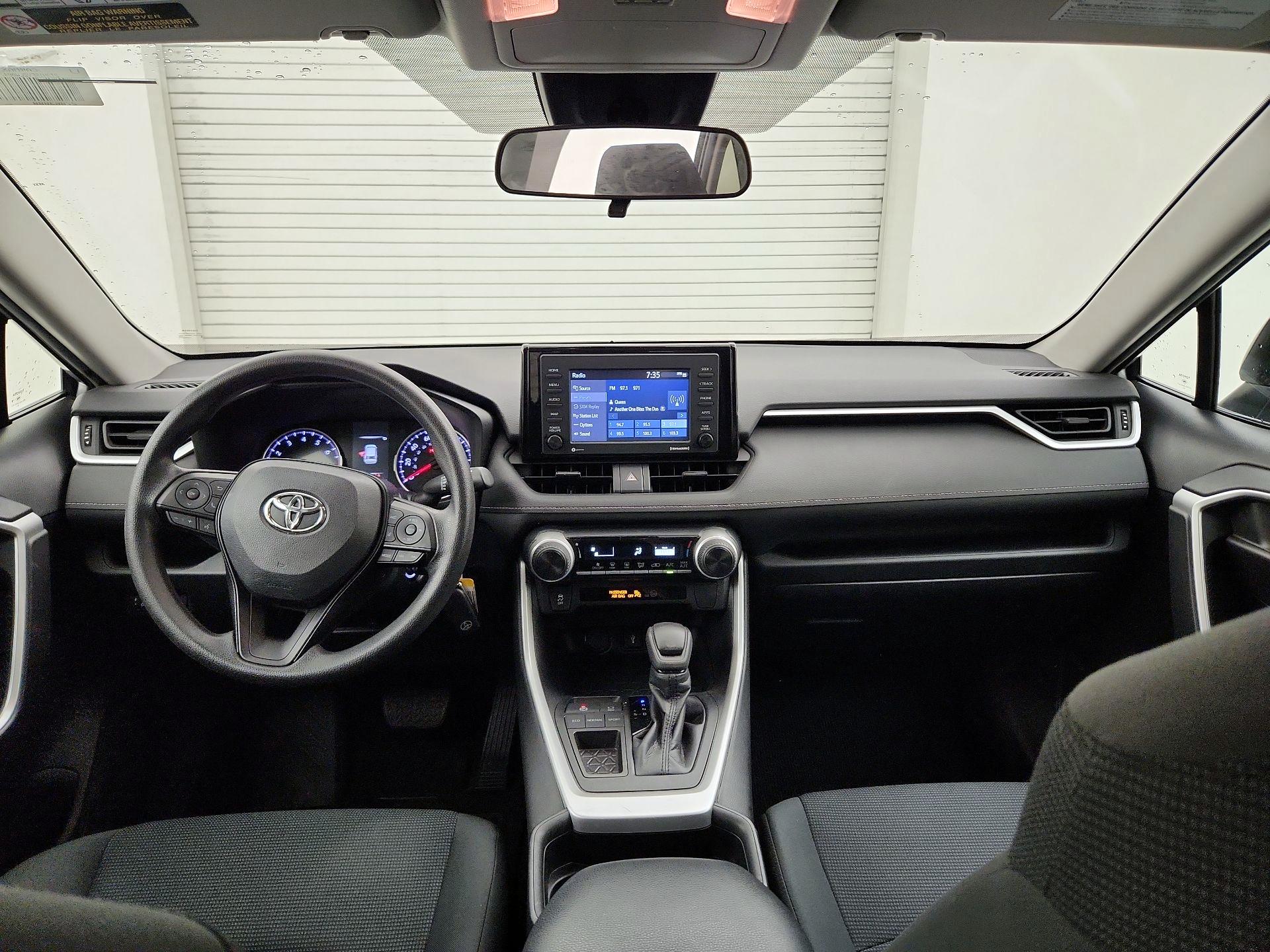 Thumbnail: 2020 Toyota RAV4 - 9