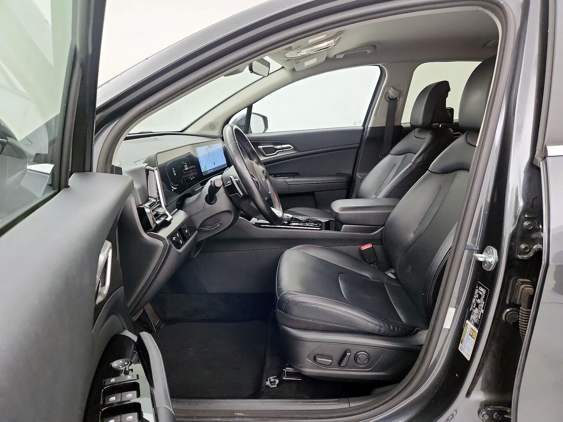 Thumbnail: 2023 Kia Sportage - 12