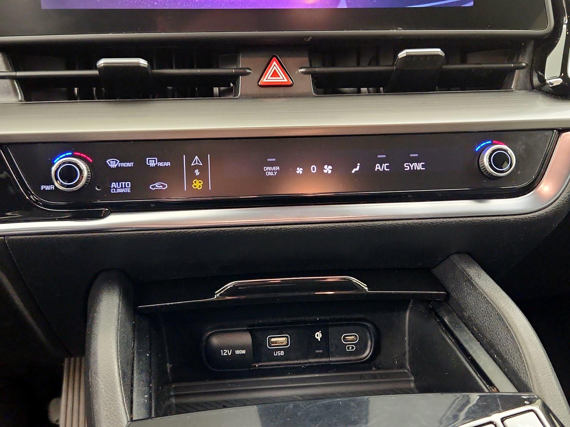 Thumbnail: 2023 Kia Sportage - 17